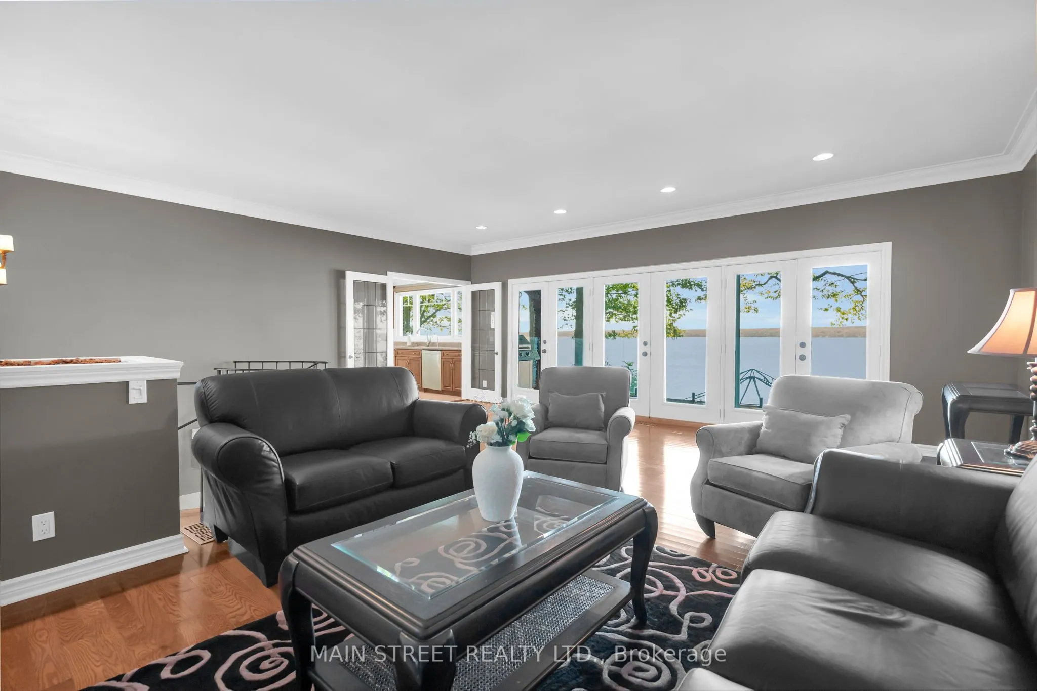 13 Georgina Drive S