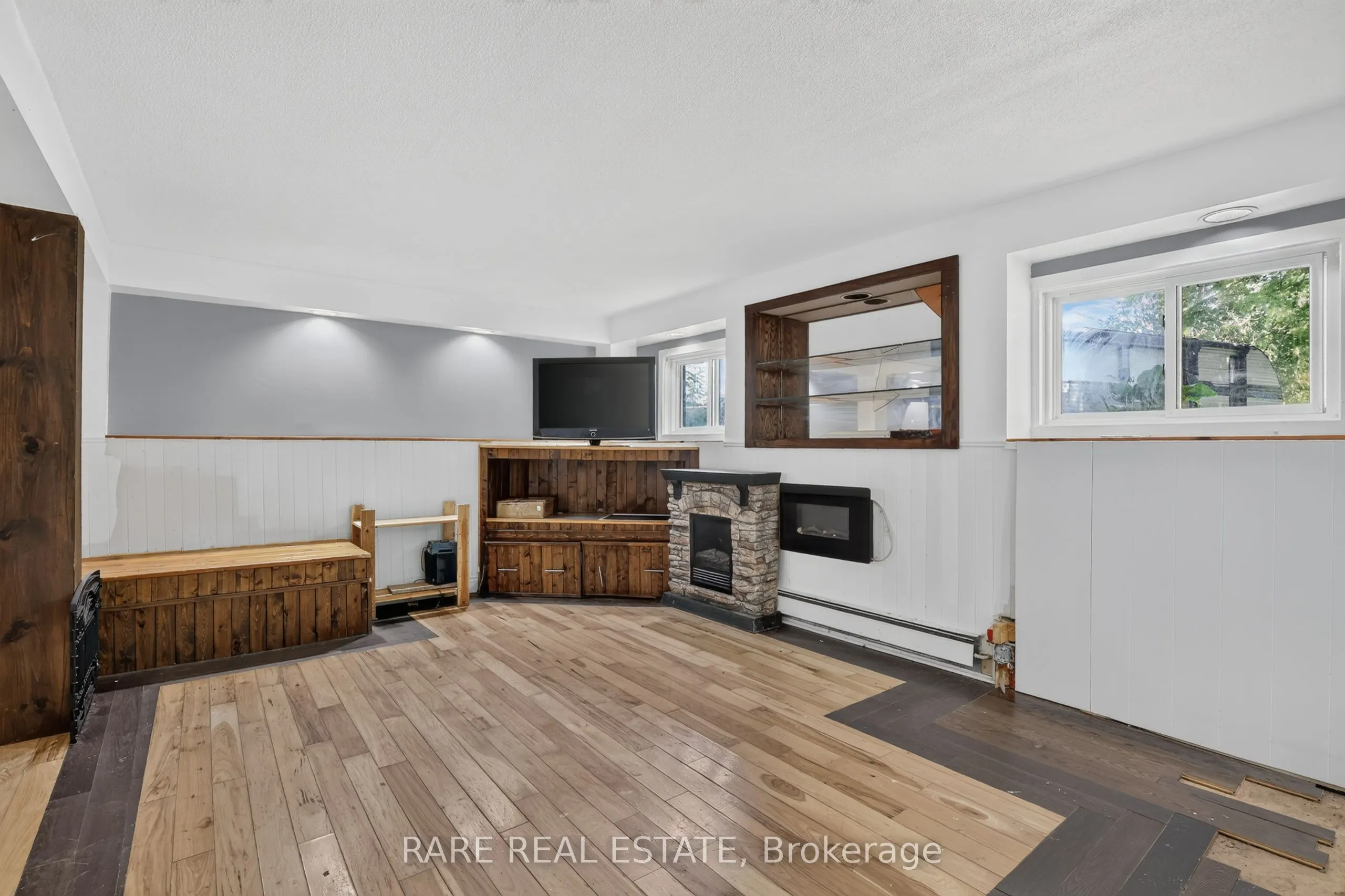 14 Pineway Court