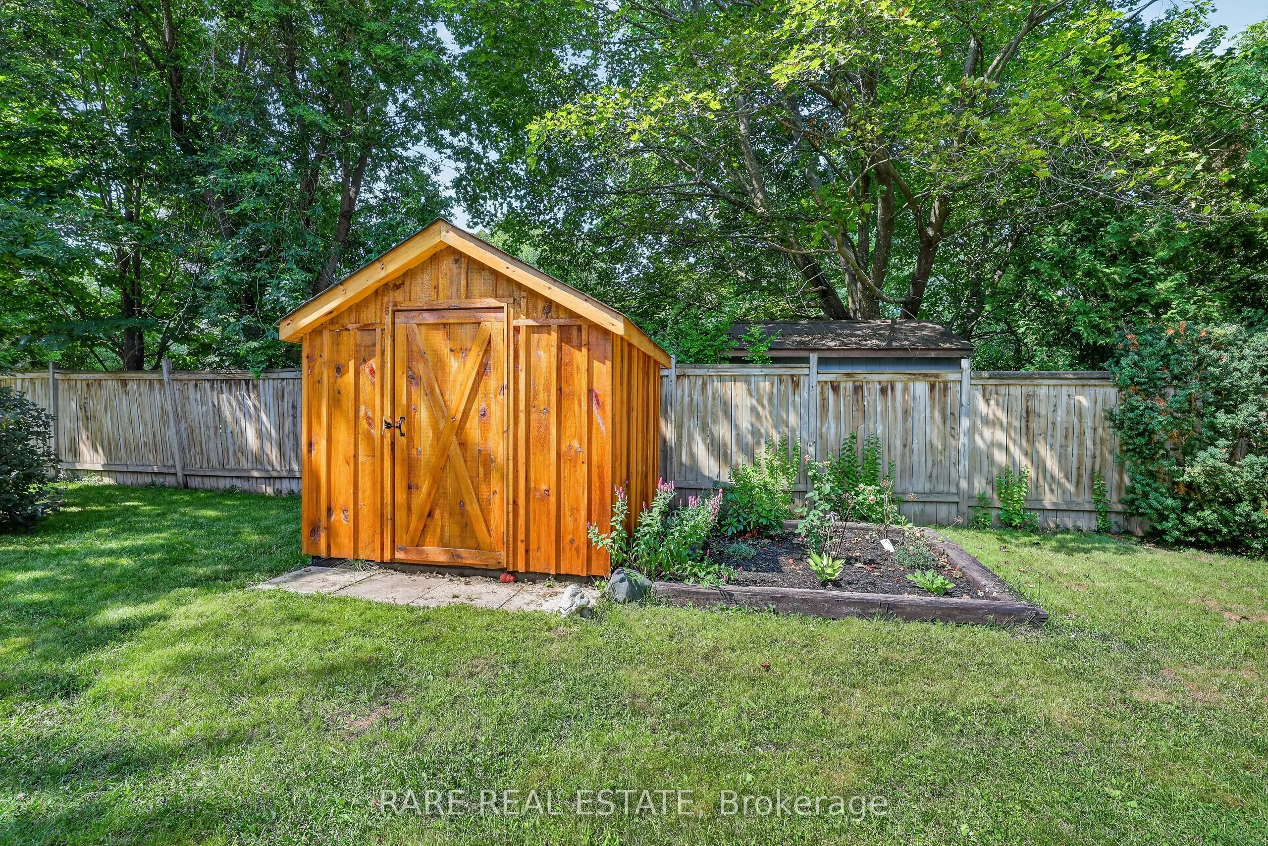 14 Pineway Court