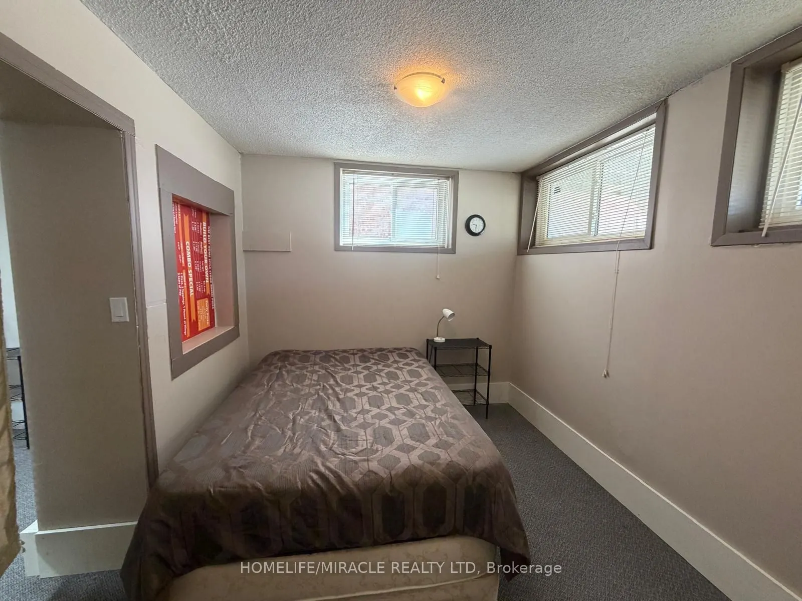 13 Yonge Street S