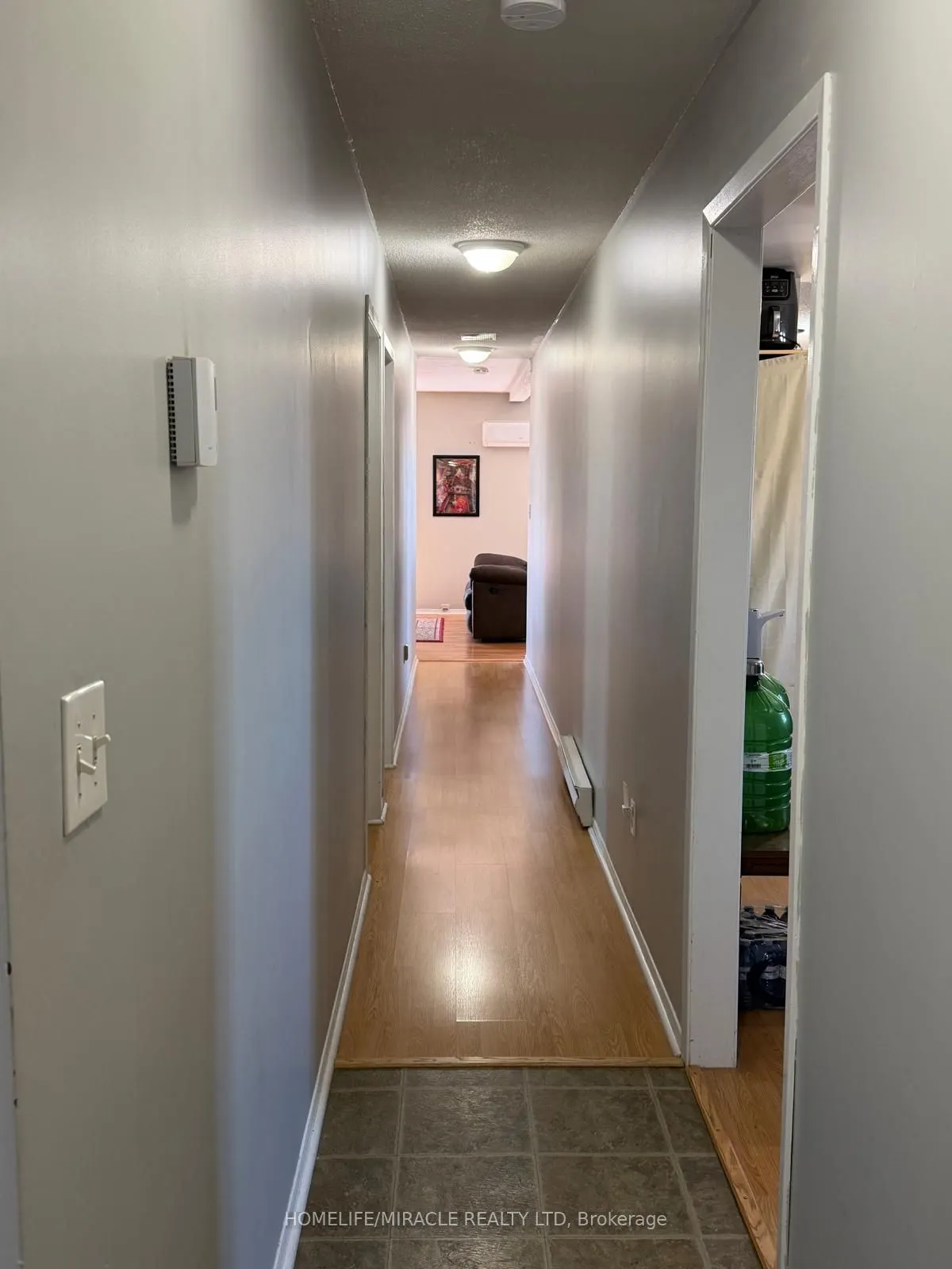 13 Yonge Street S