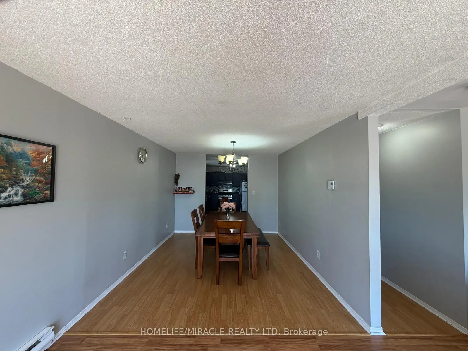 13 Yonge Street S