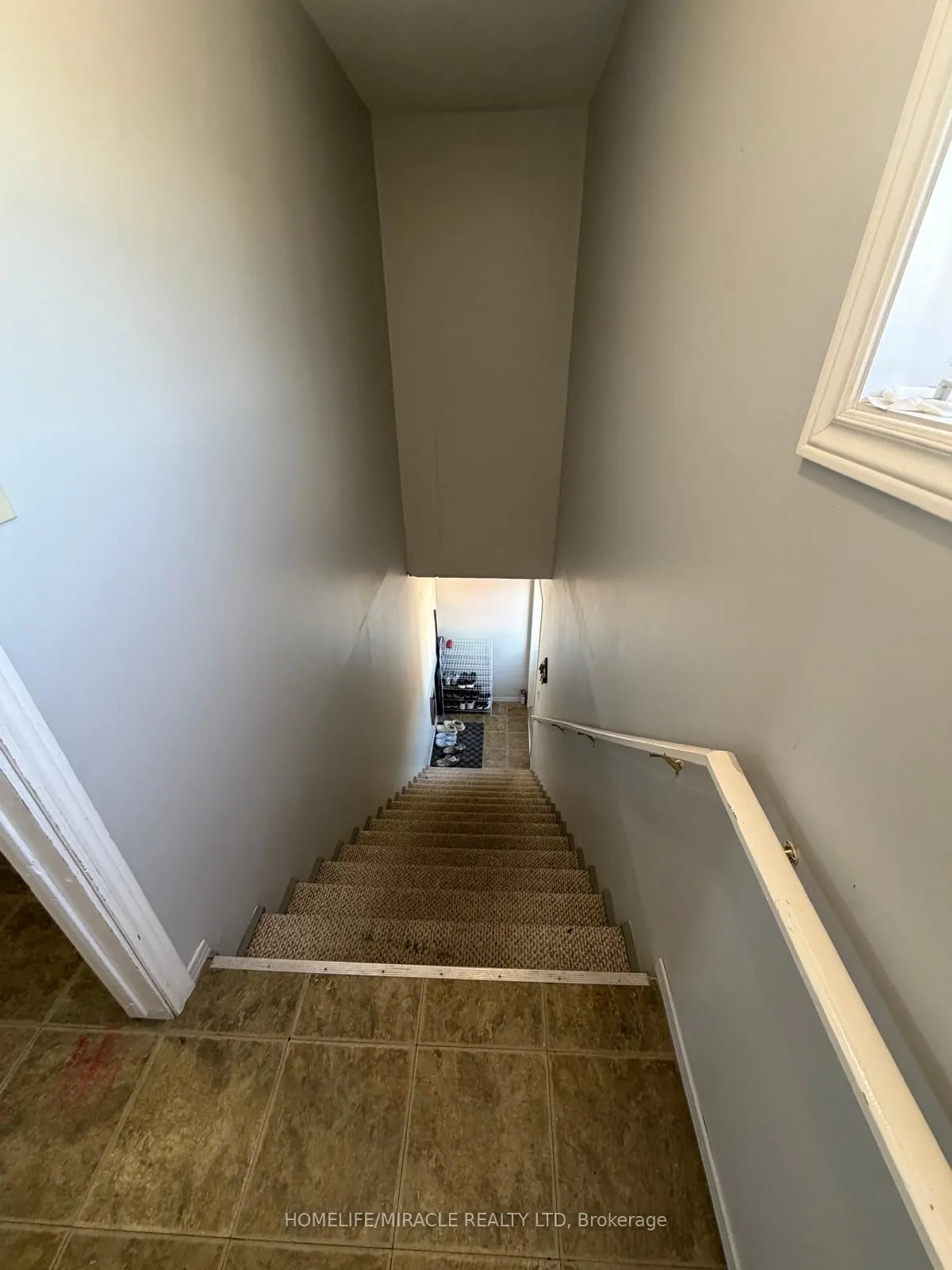 13 Yonge Street S