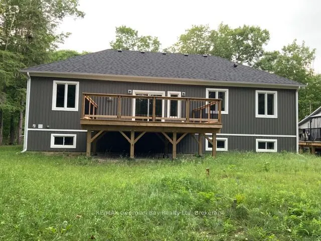 5 Oakwood Avenue N