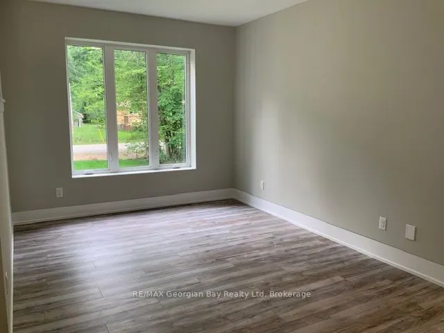 5 Oakwood Avenue N
