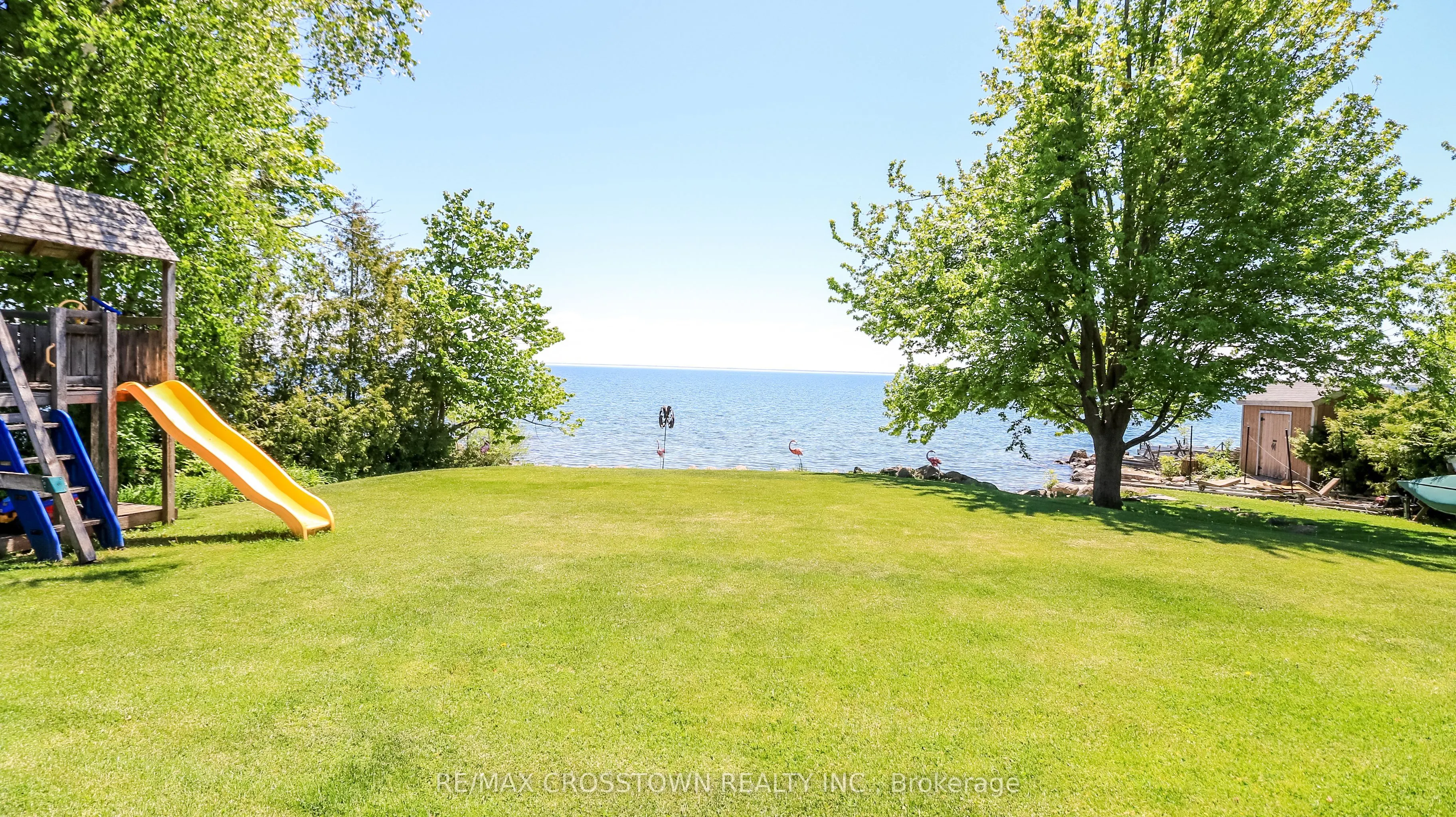 183 Lakeshore Road W