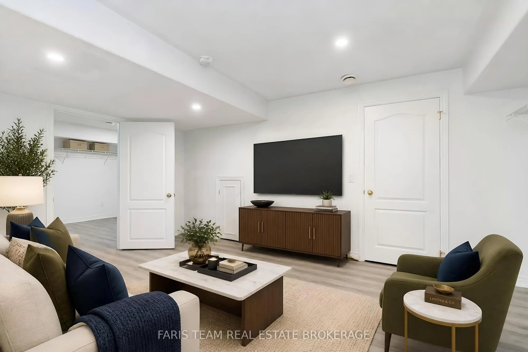 2 Vanessa Drive