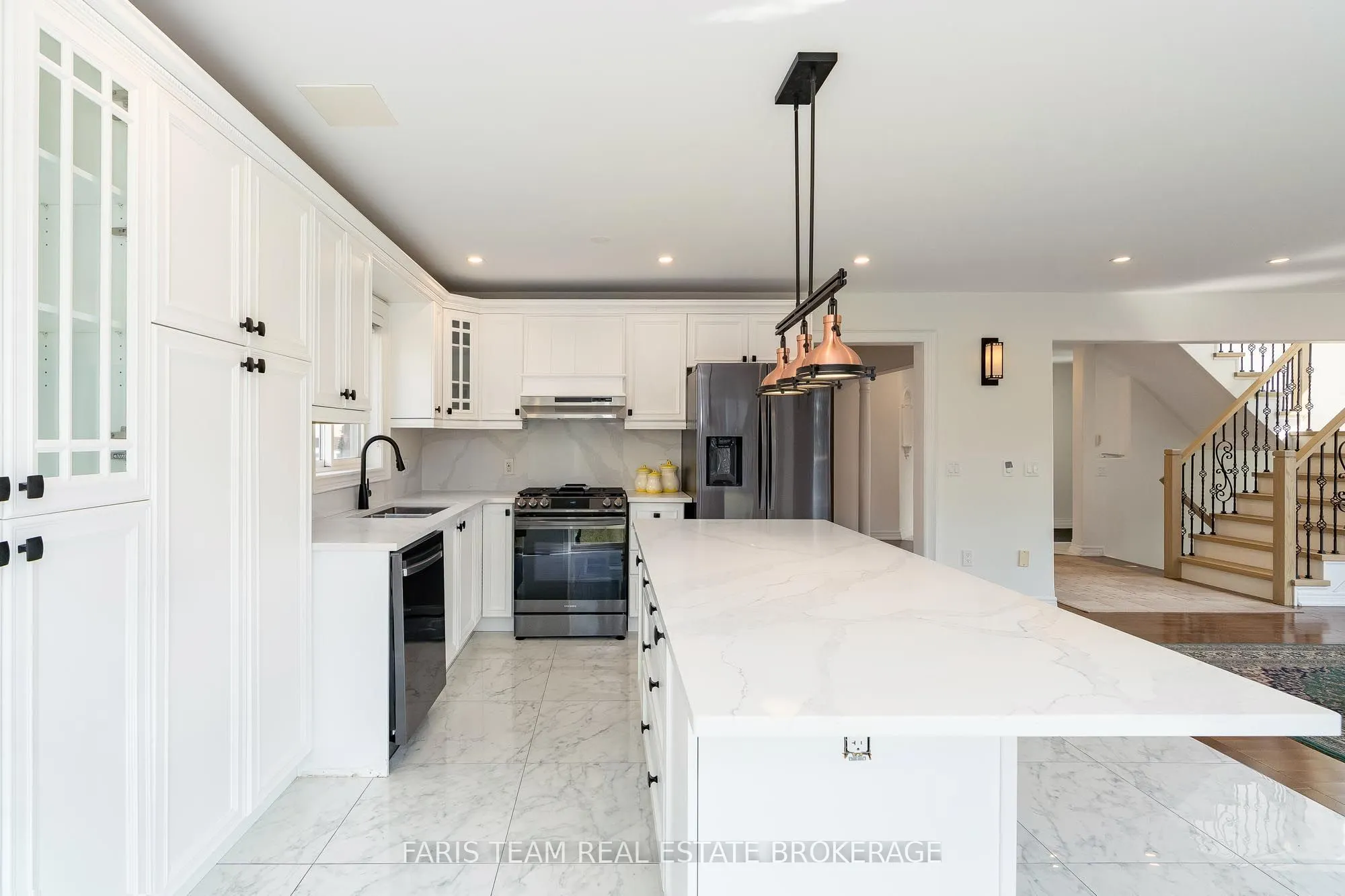 2 Vanessa Drive