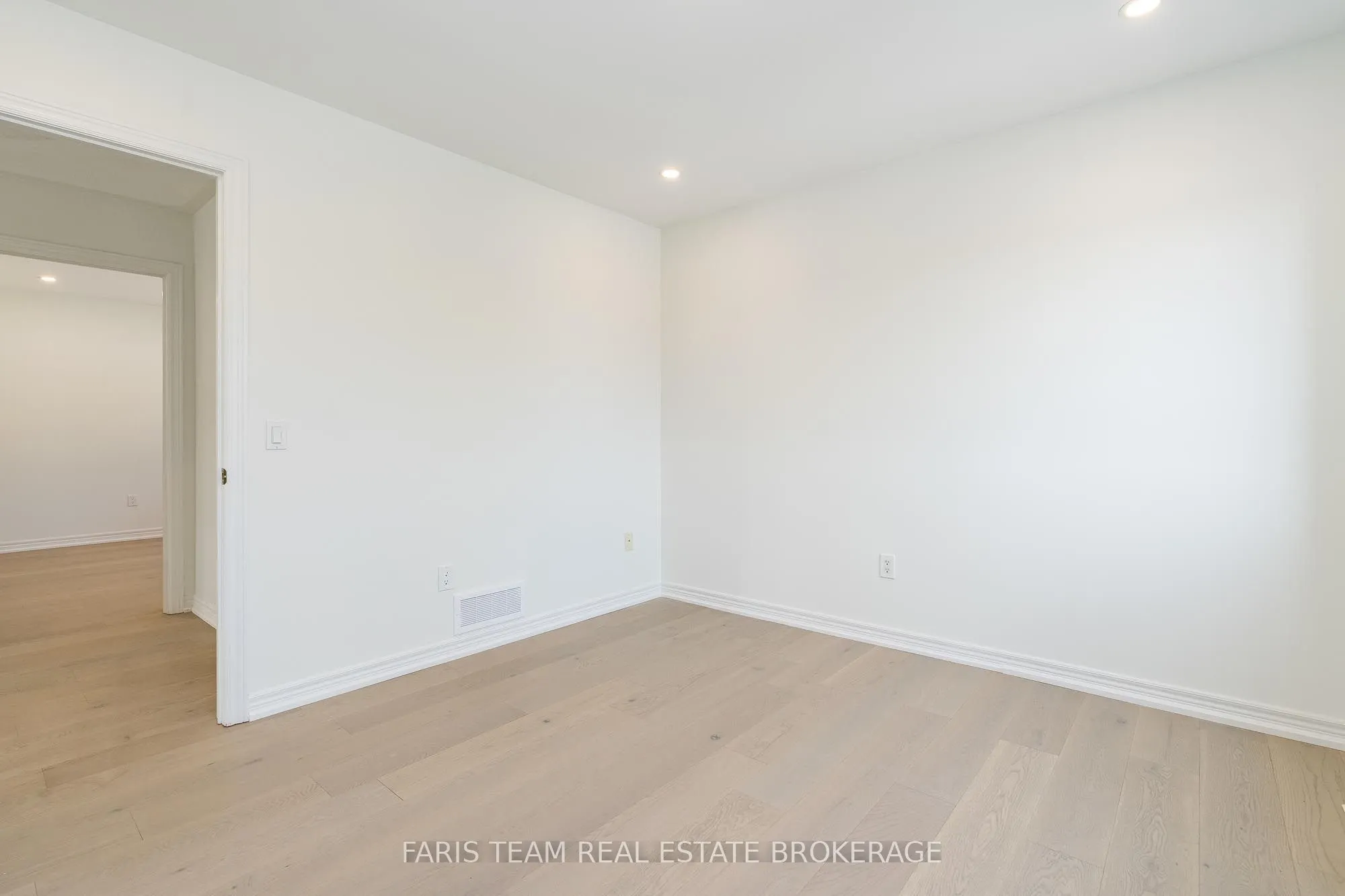 2 Vanessa Drive
