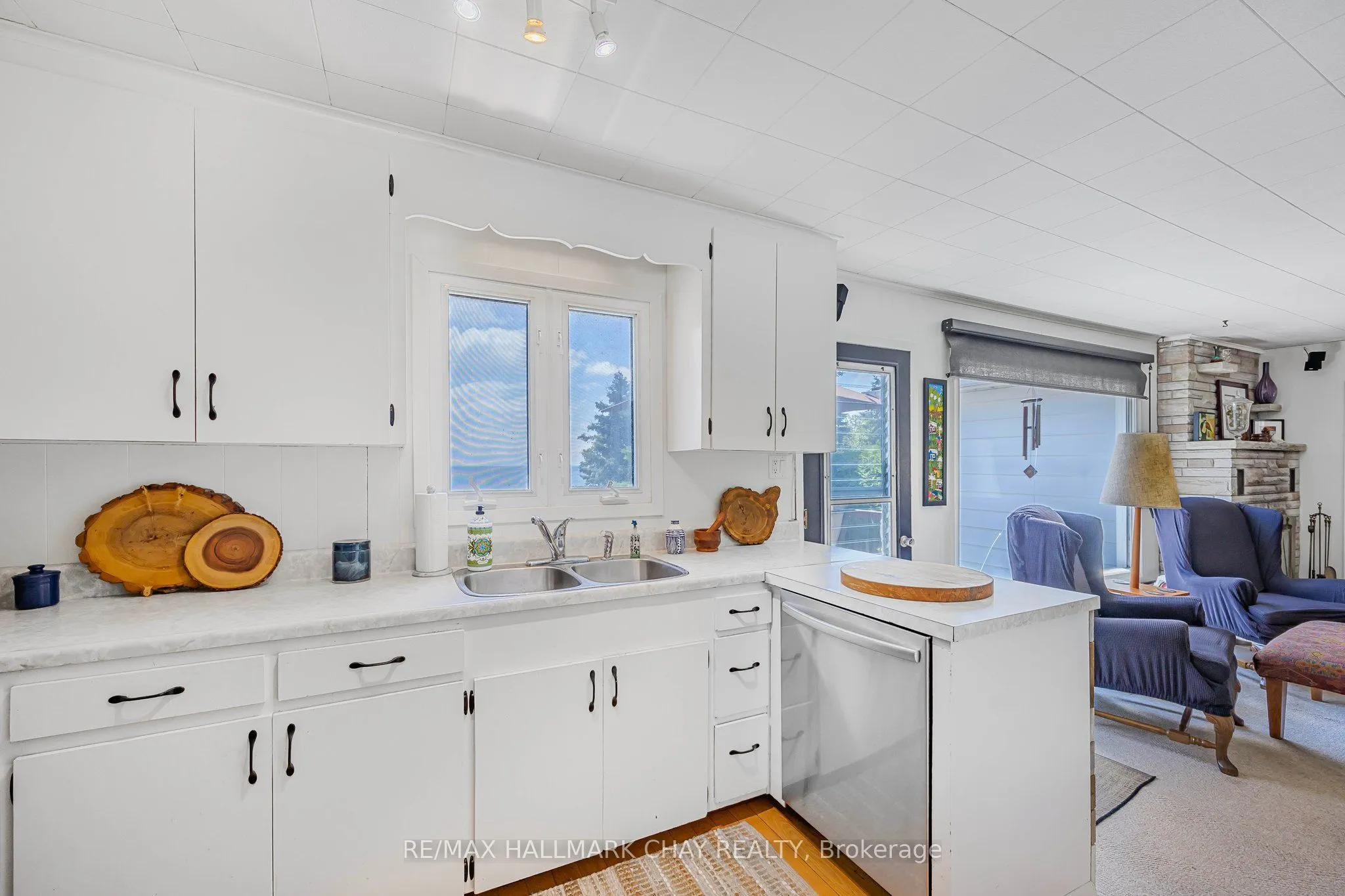 1125 Woodland Drive