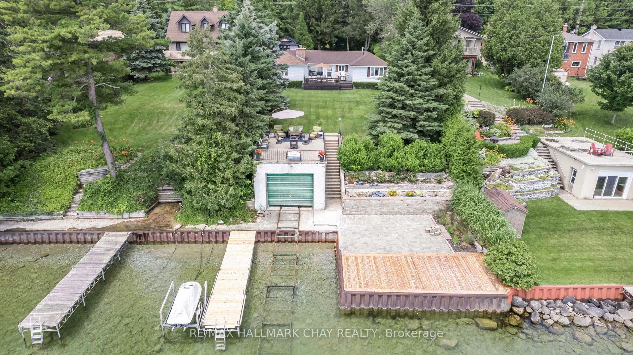 1125 Woodland Drive