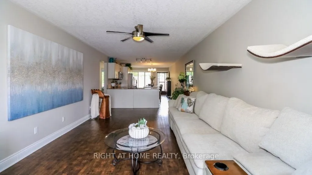 43 OLIVE Crescent #201
