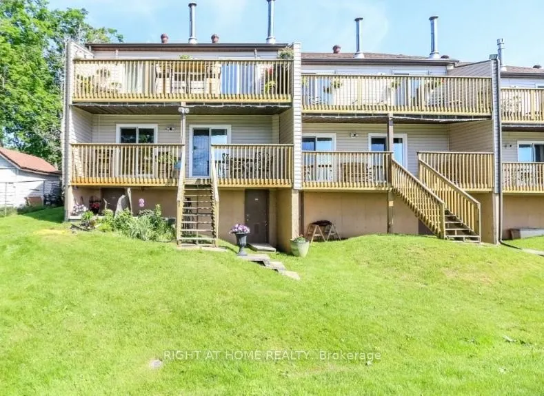 43 OLIVE Crescent #201