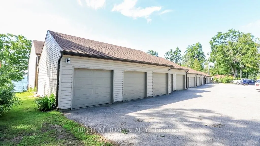43 OLIVE Crescent #201