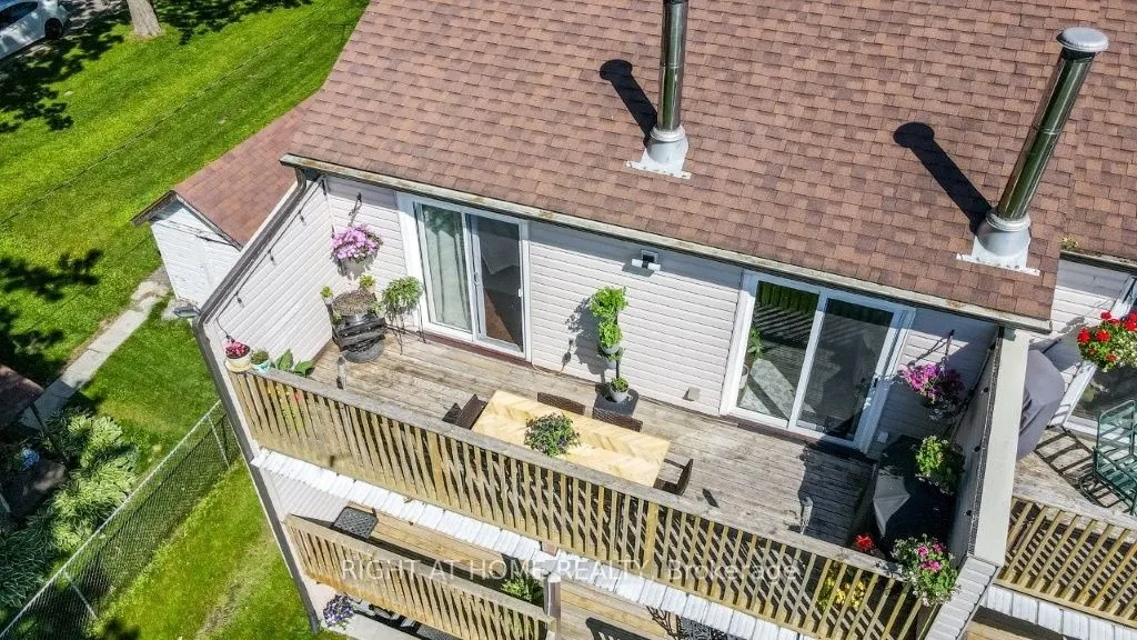 43 OLIVE Crescent #201
