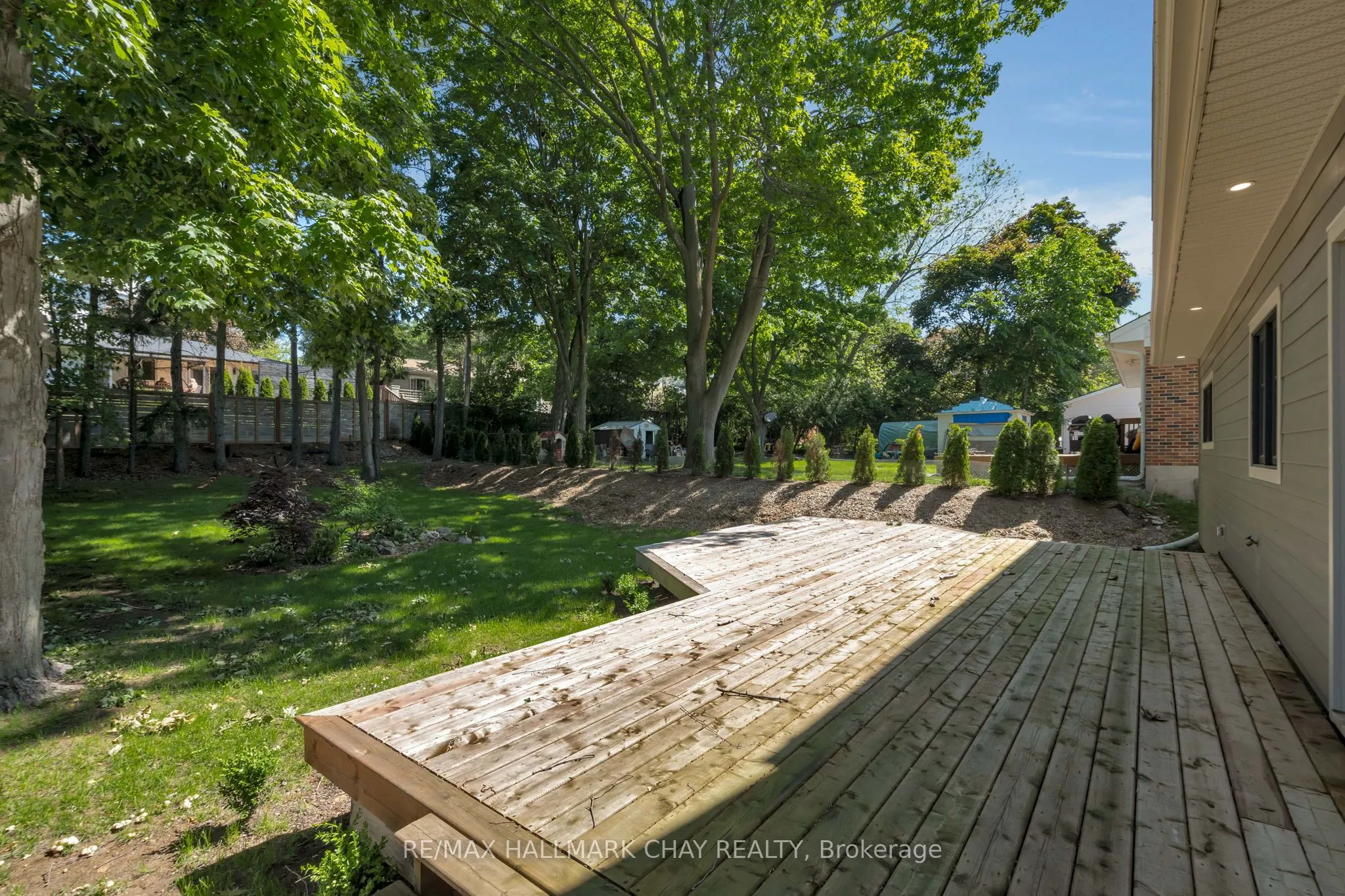 98 Shanty Bay Road