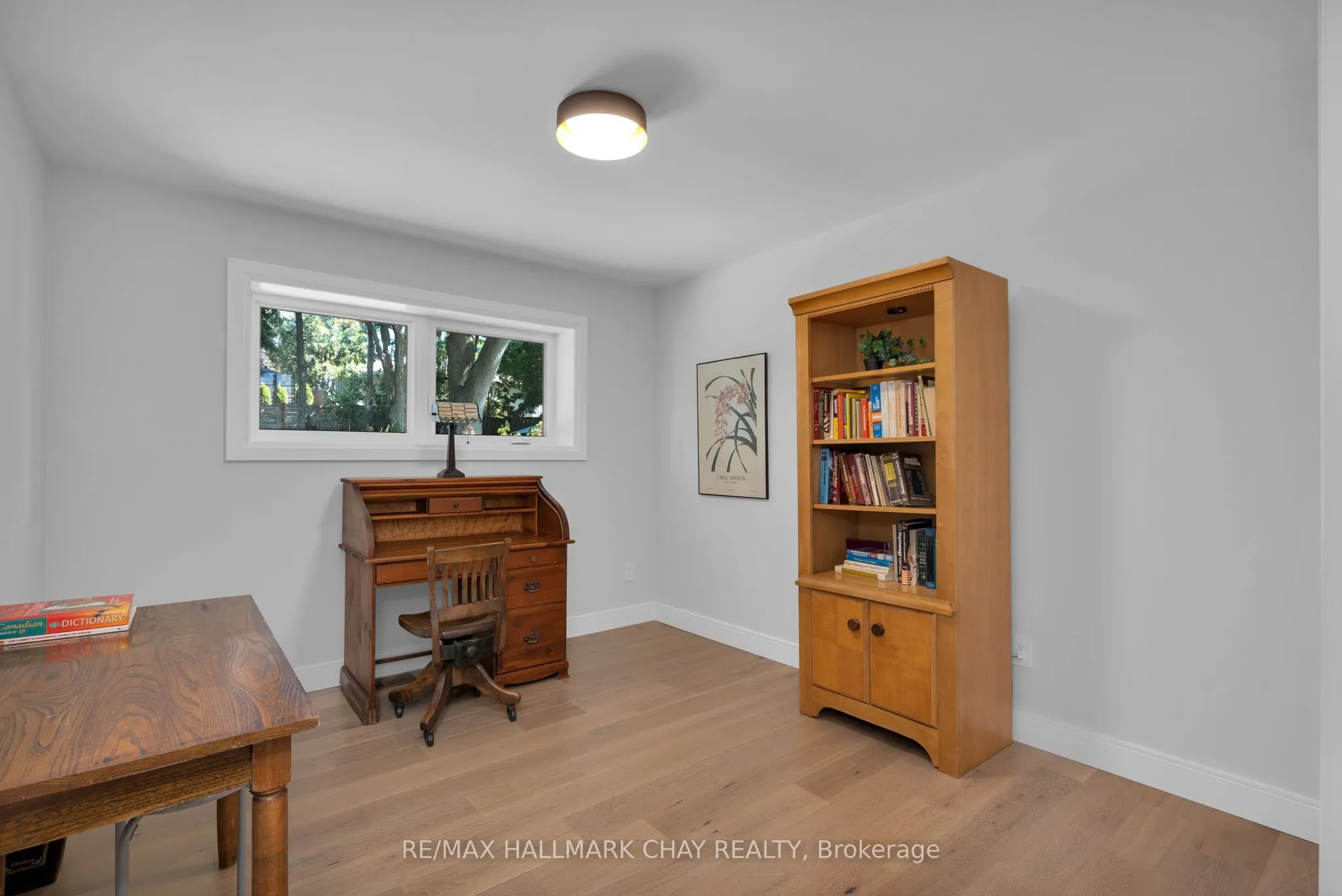 98 Shanty Bay Road