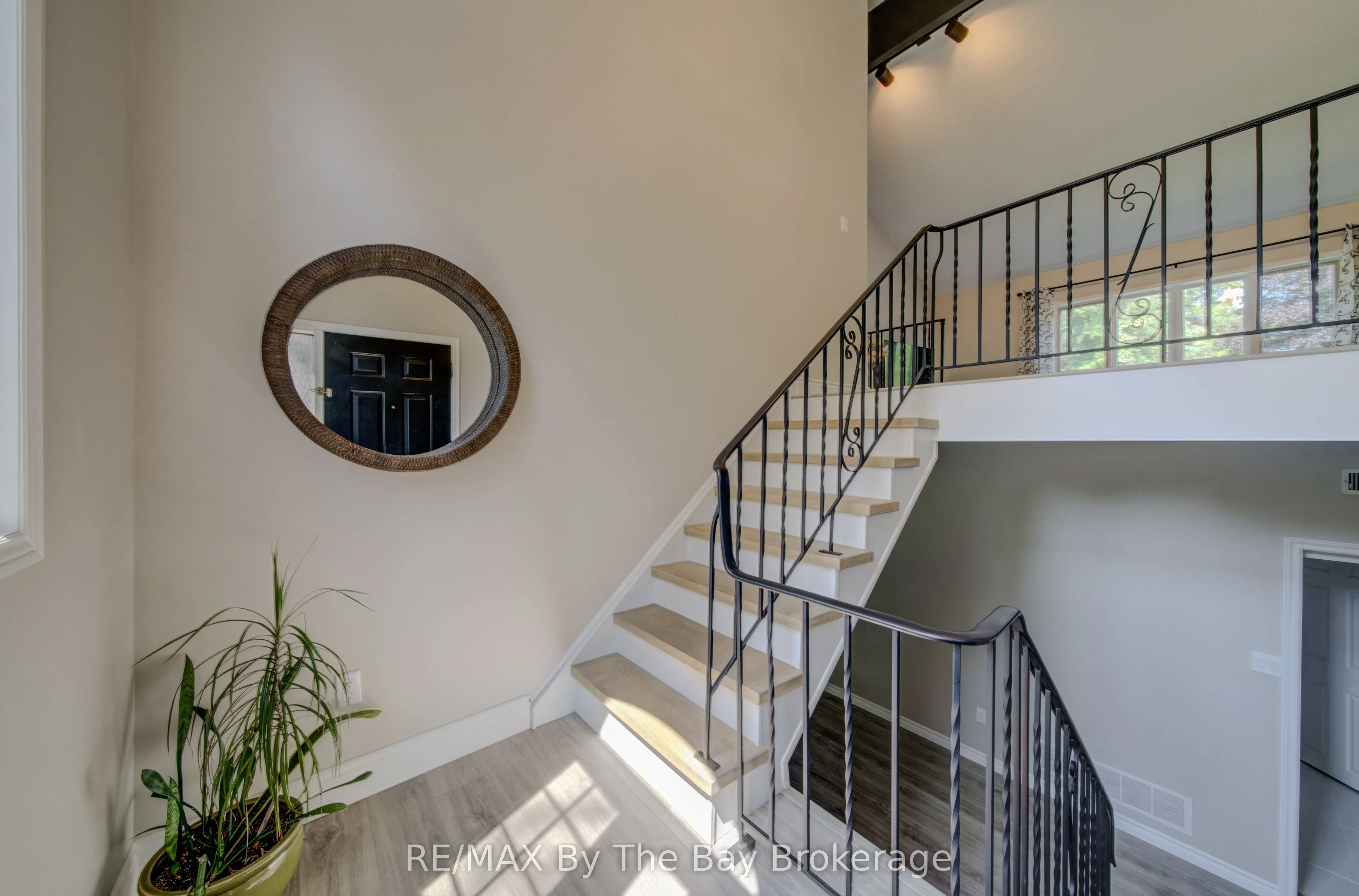 258 Sunnidale Street