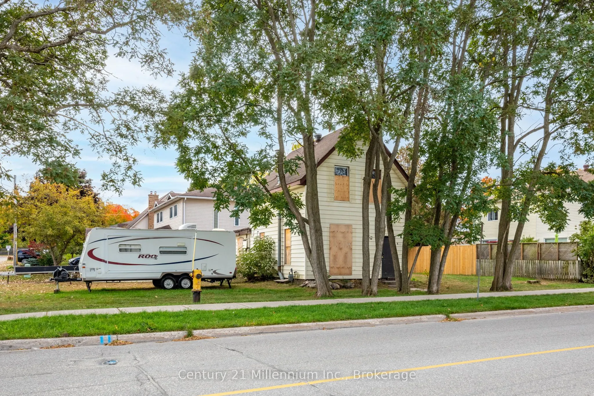 469 Robert Street