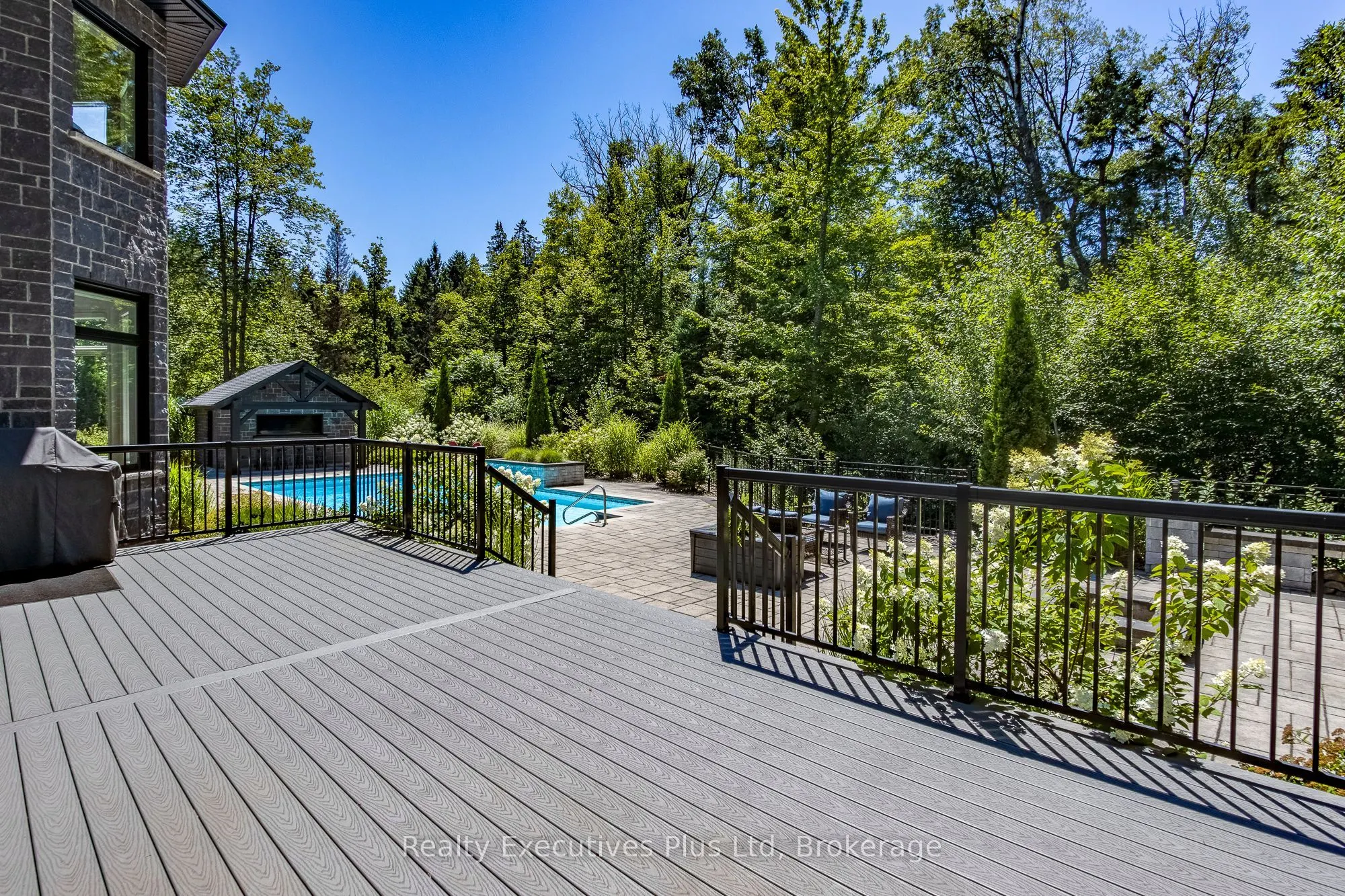 27 KINGFISHER Crescent