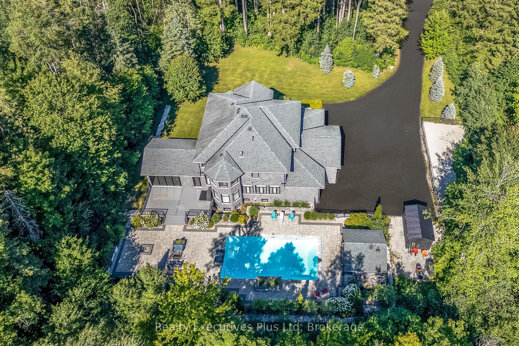 27 KINGFISHER Crescent