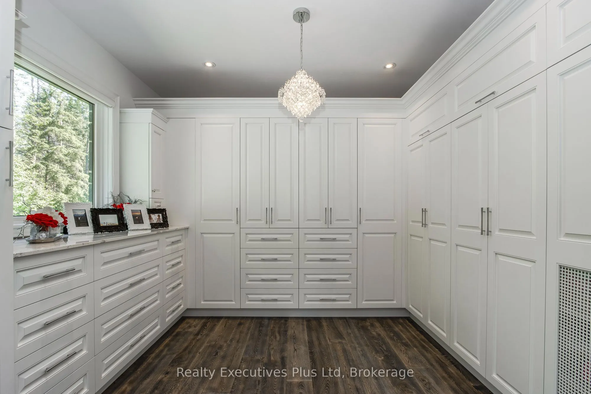 27 KINGFISHER Crescent
