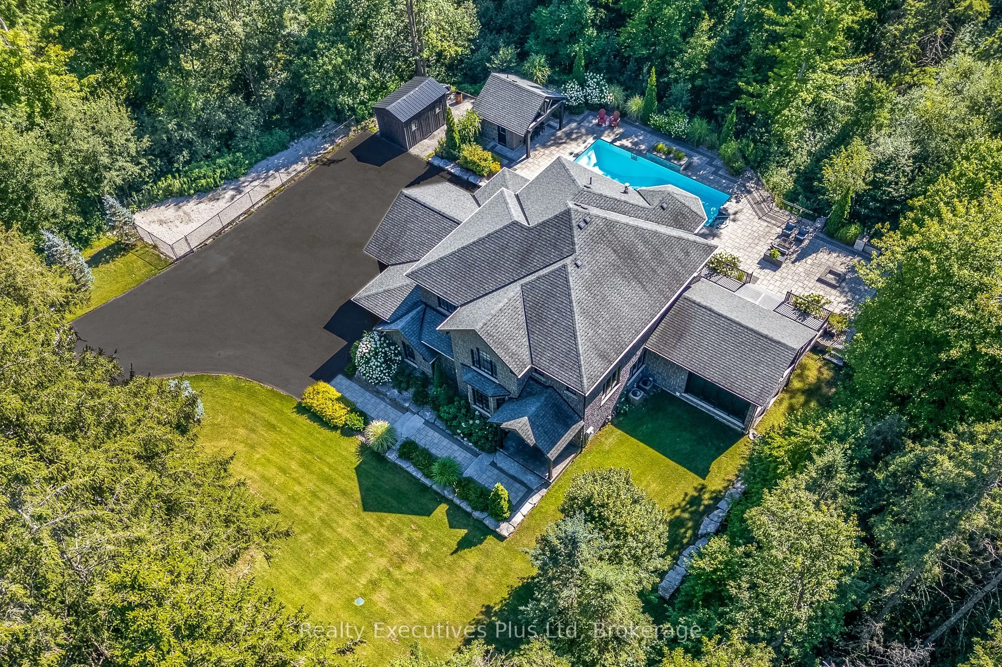 27 KINGFISHER Crescent
