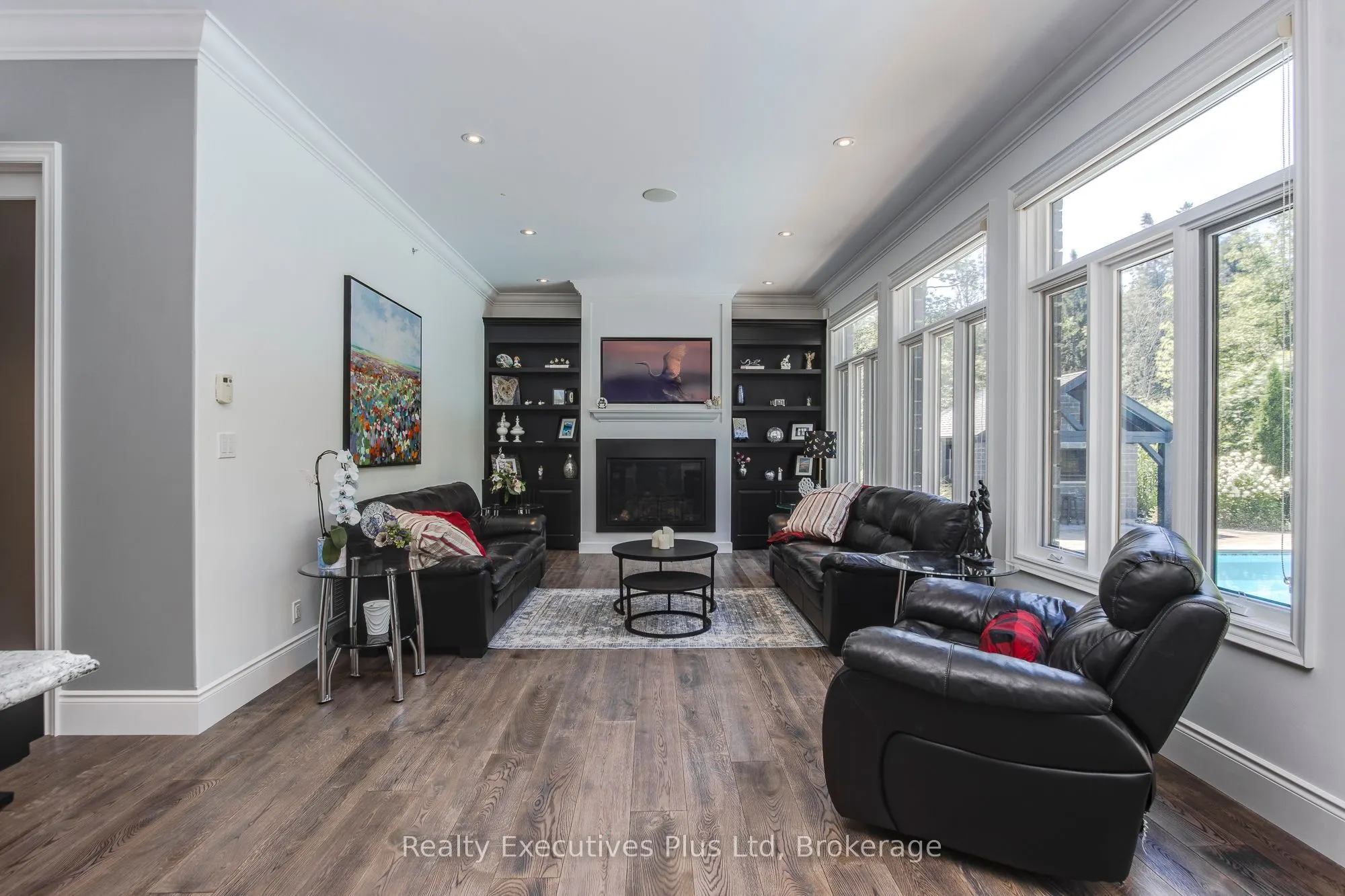 27 KINGFISHER Crescent