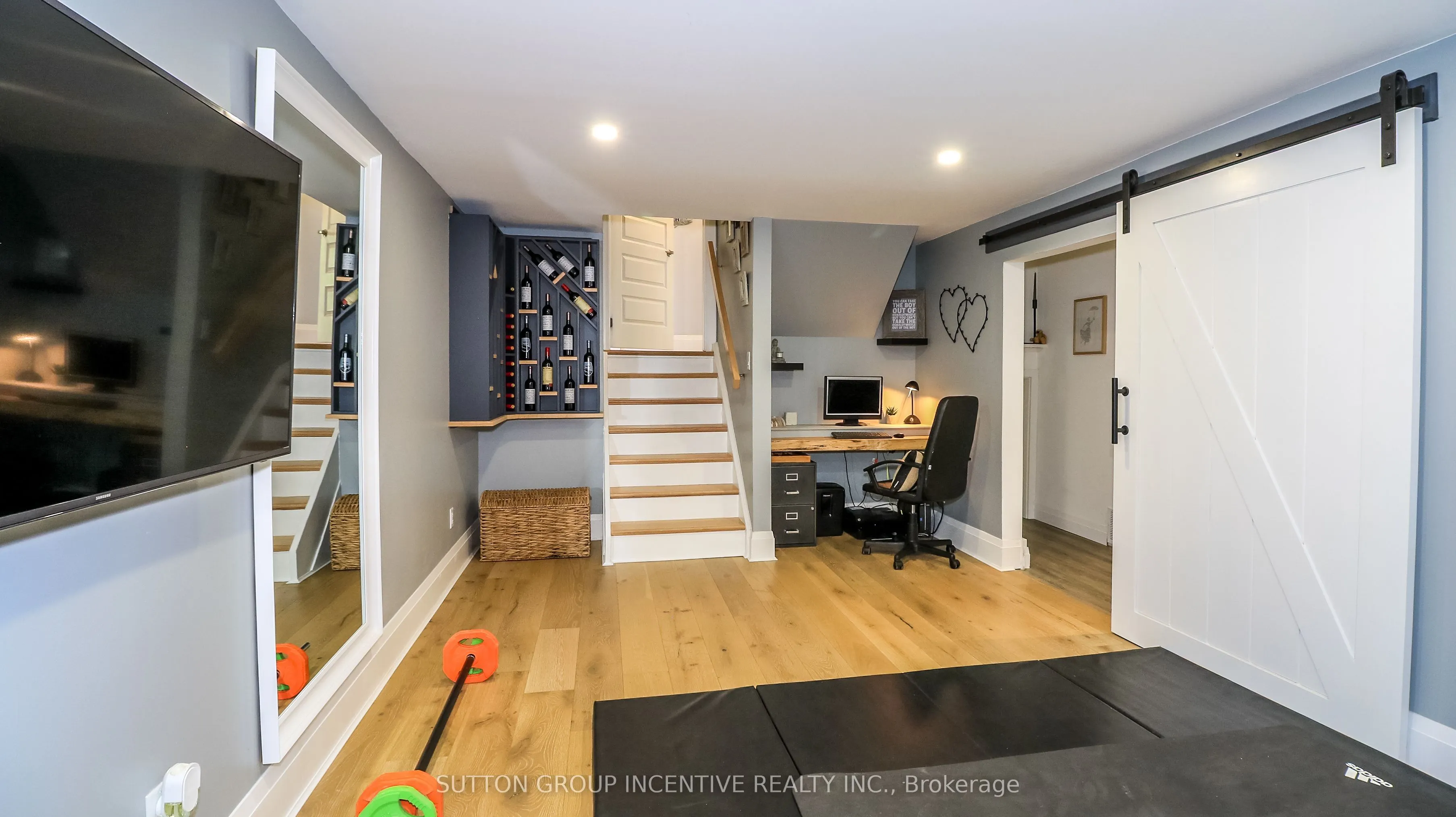 40 Varden Avenue