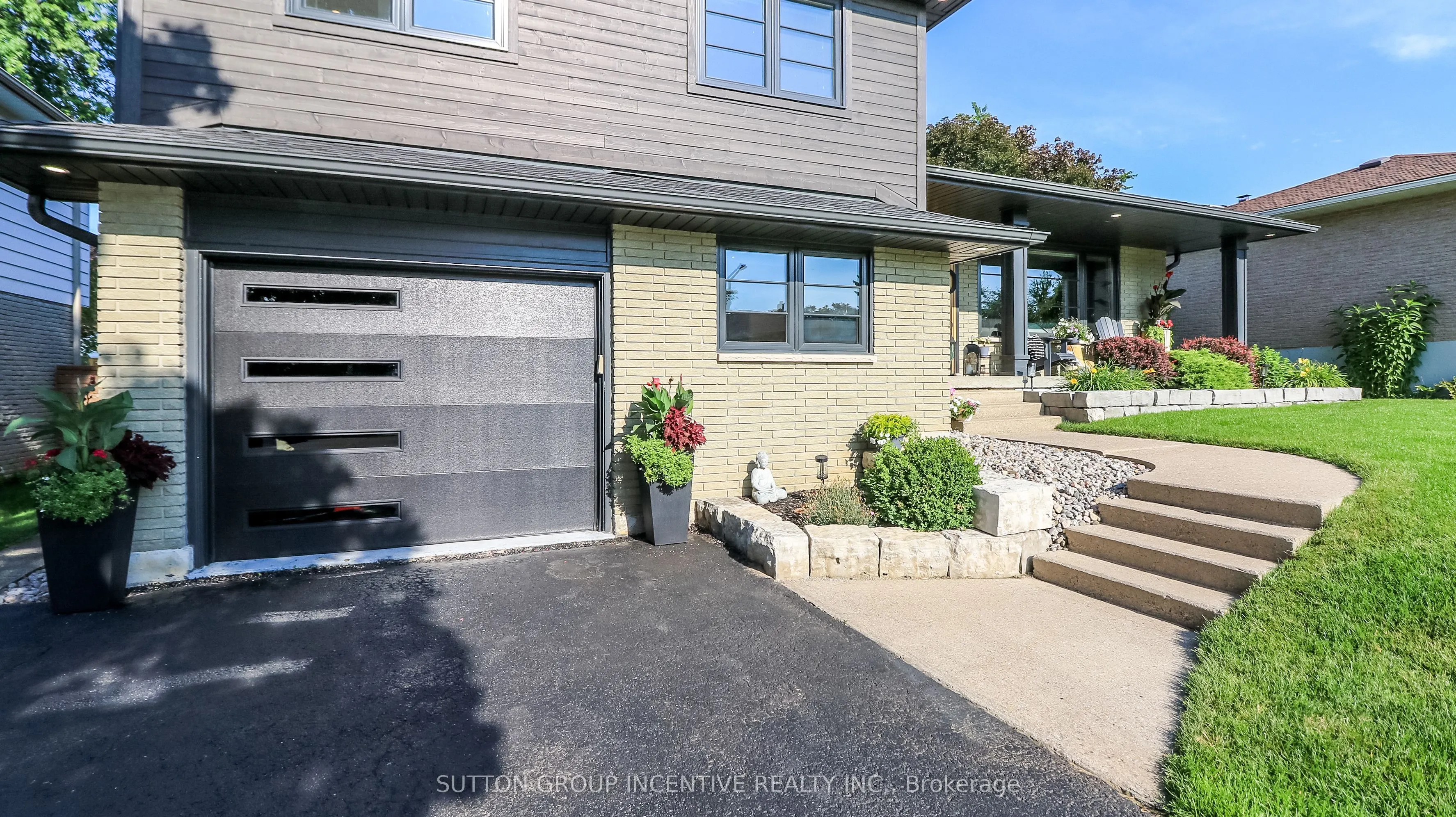 40 Varden Avenue