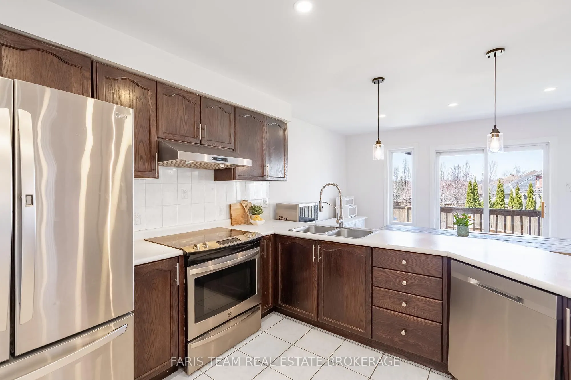 4 Whispering Pine Place