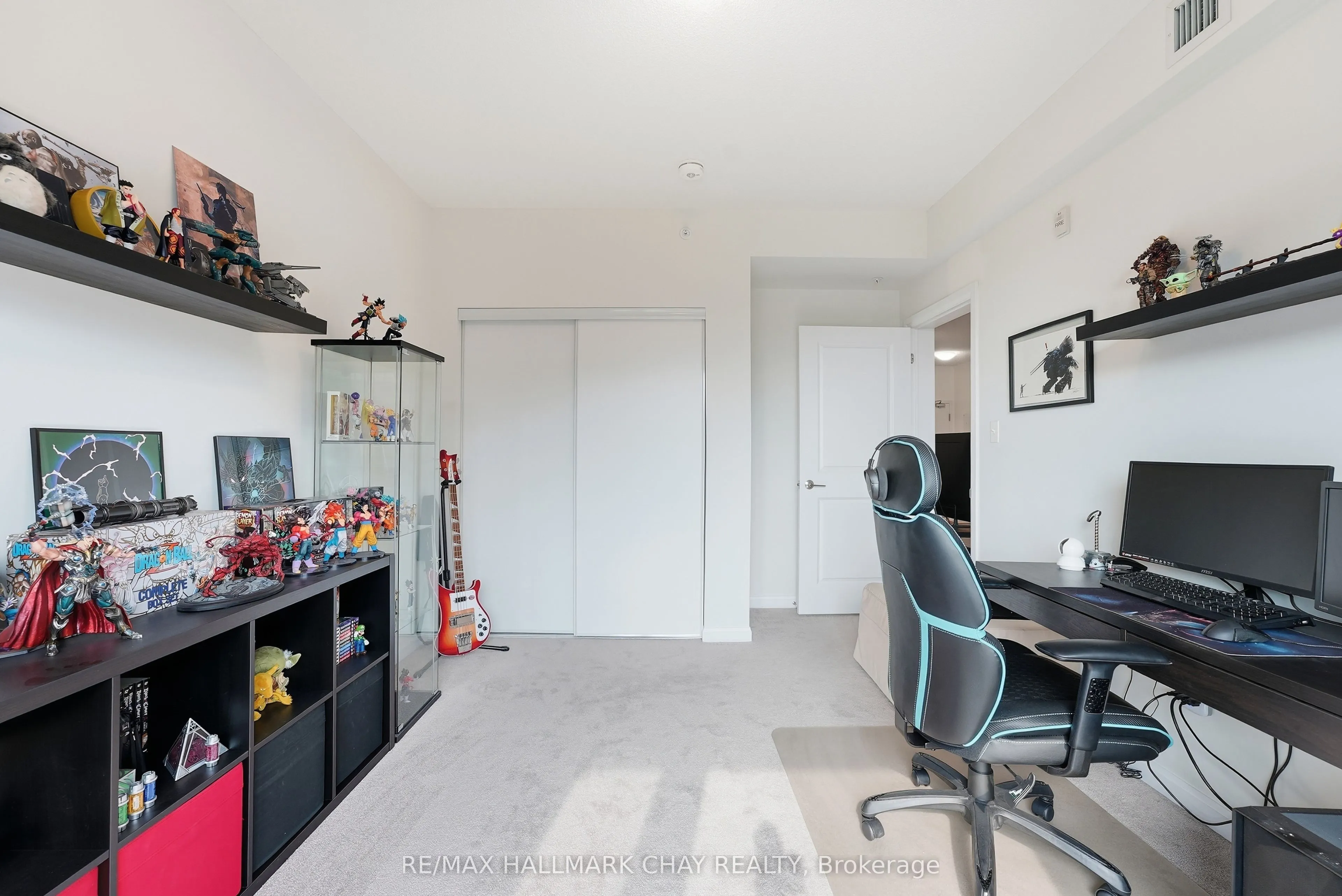 302 Essa Road #409