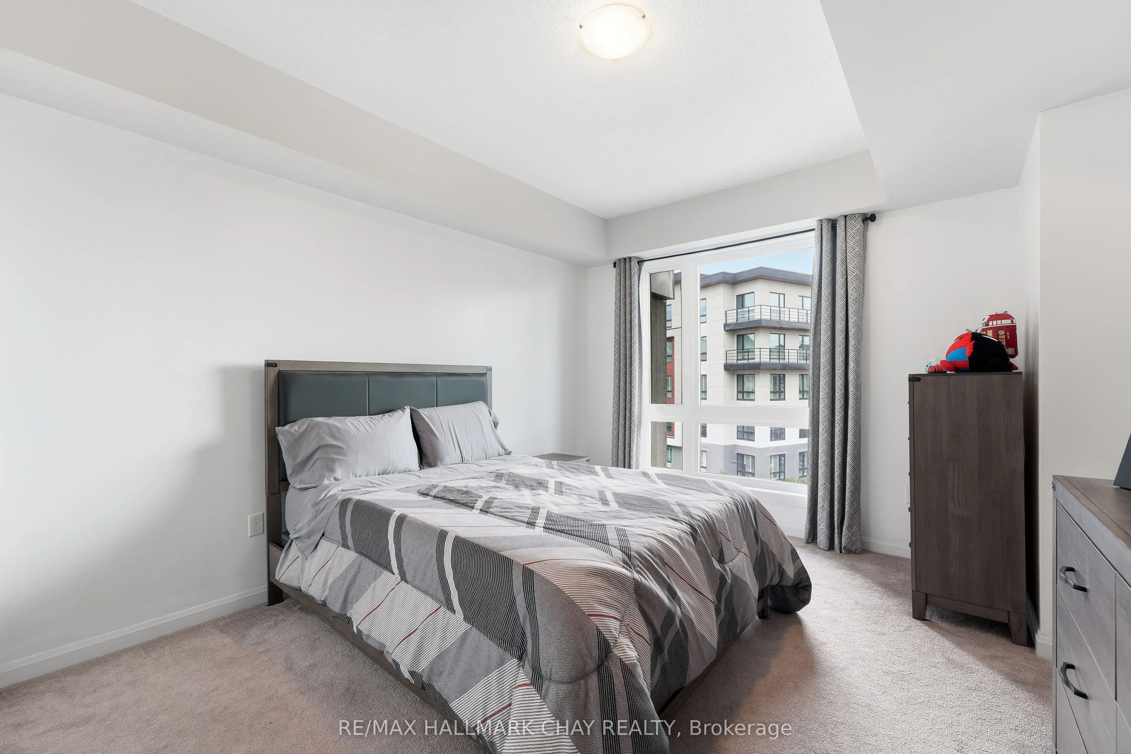 302 Essa Road #409