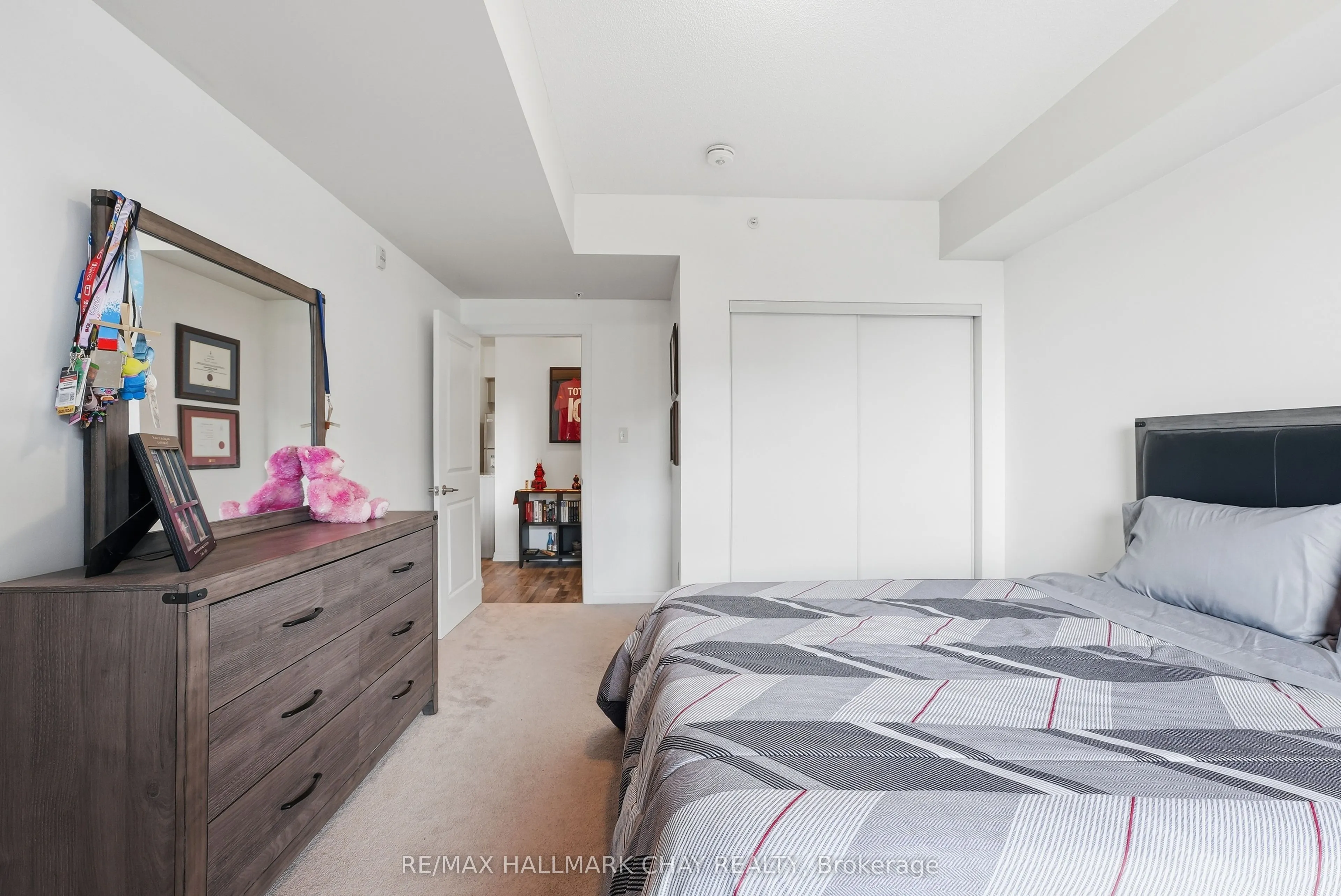 302 Essa Road #409