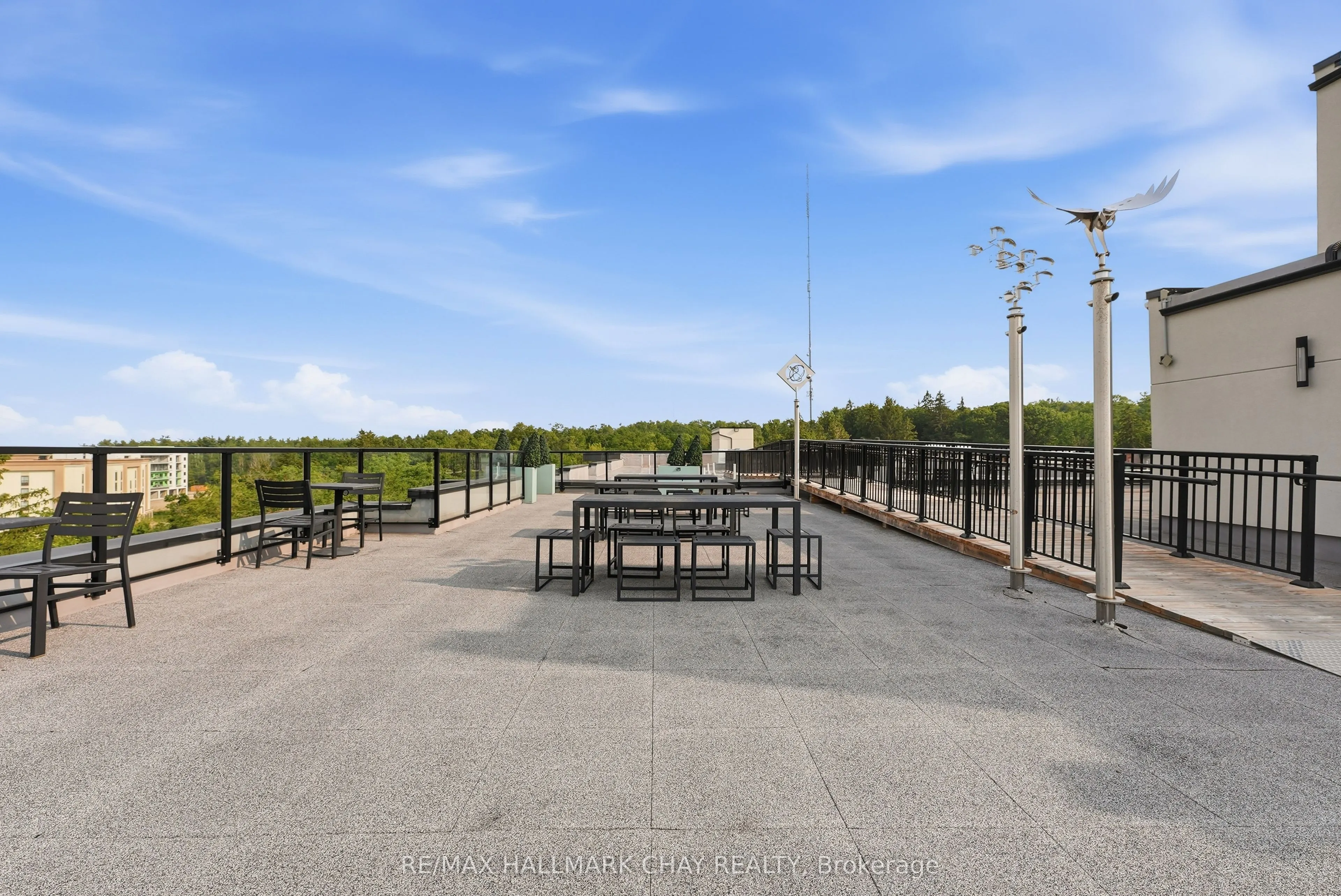 302 Essa Road #409