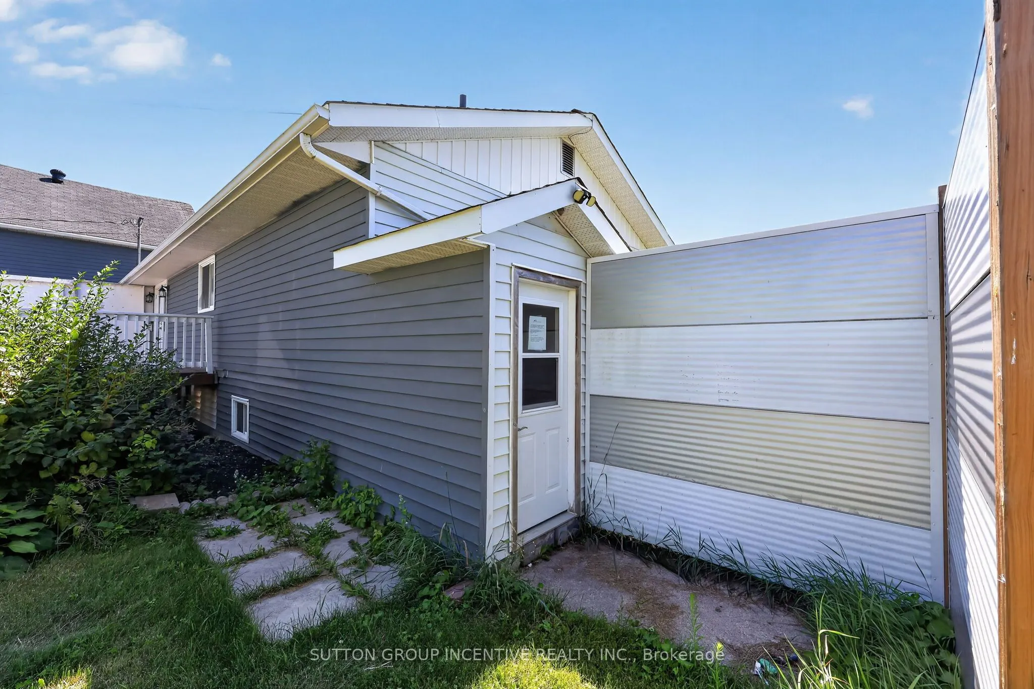 160 Lafontaine Road W