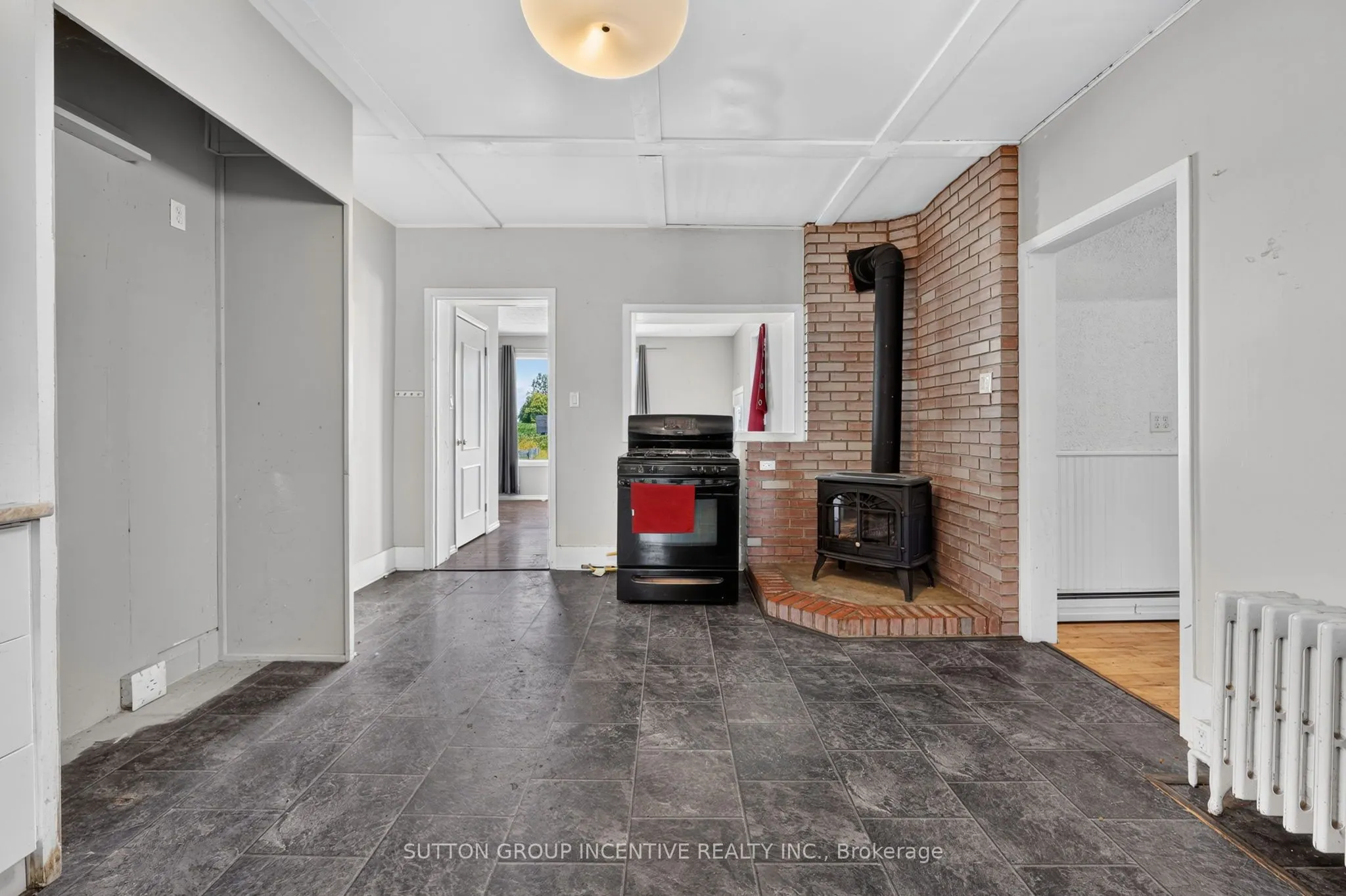 160 Lafontaine Road W