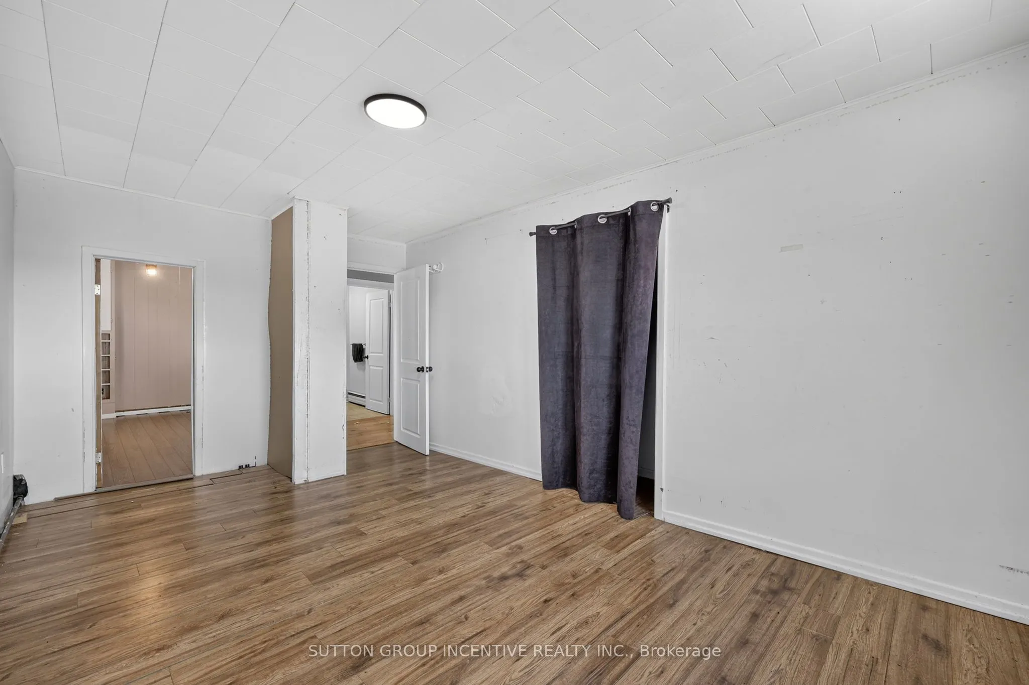 160 Lafontaine Road W