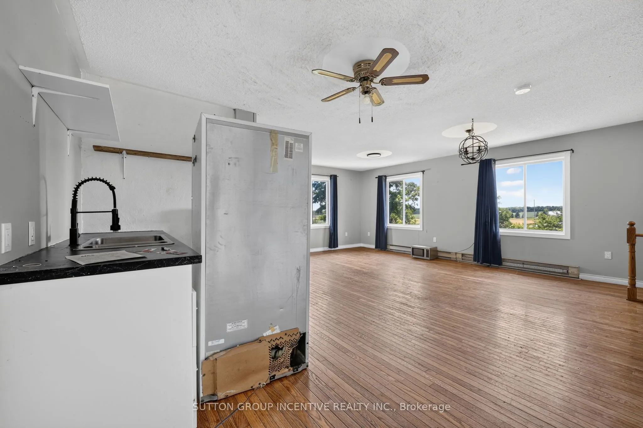 160 Lafontaine Road W