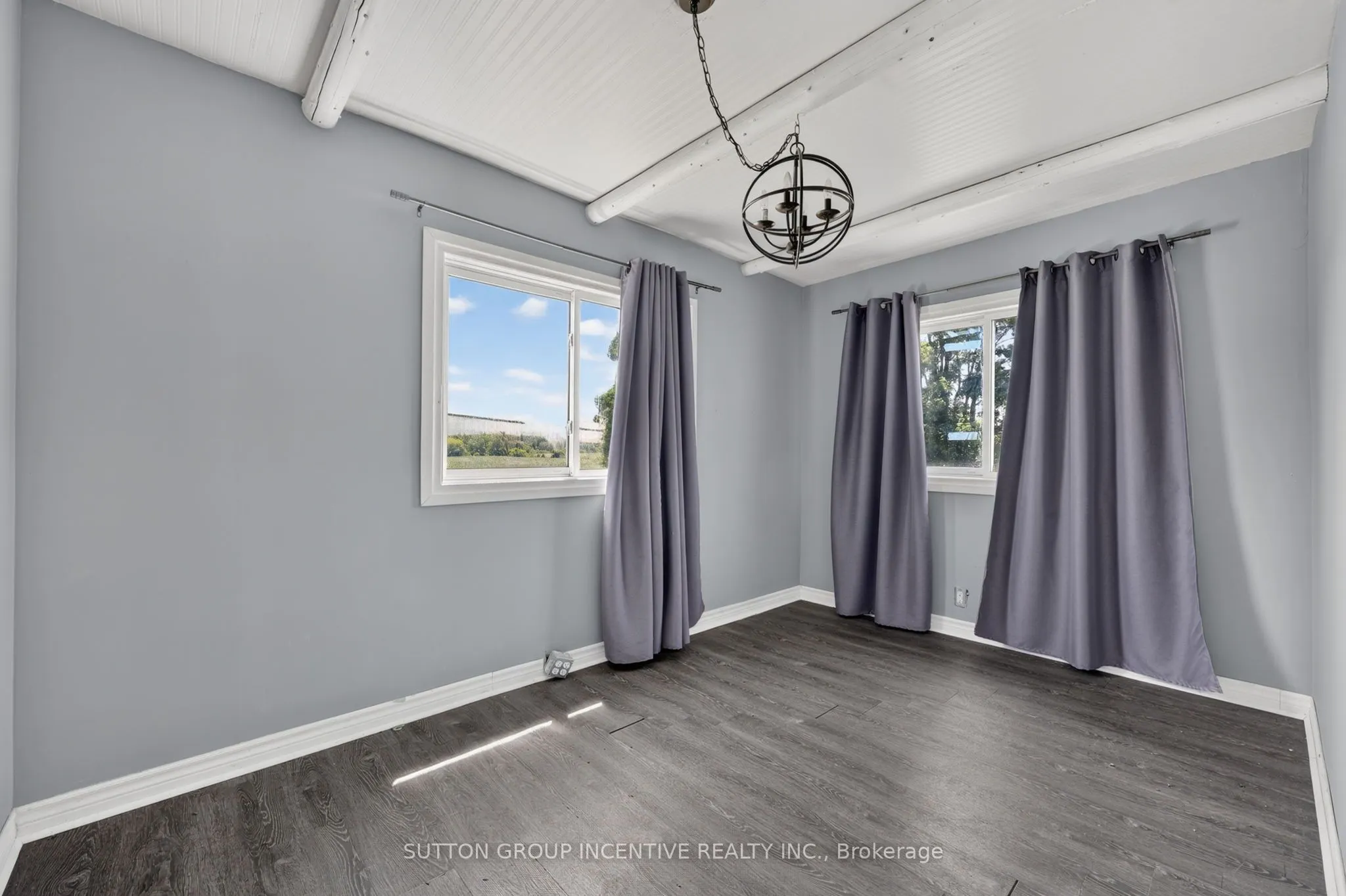 160 Lafontaine Road W