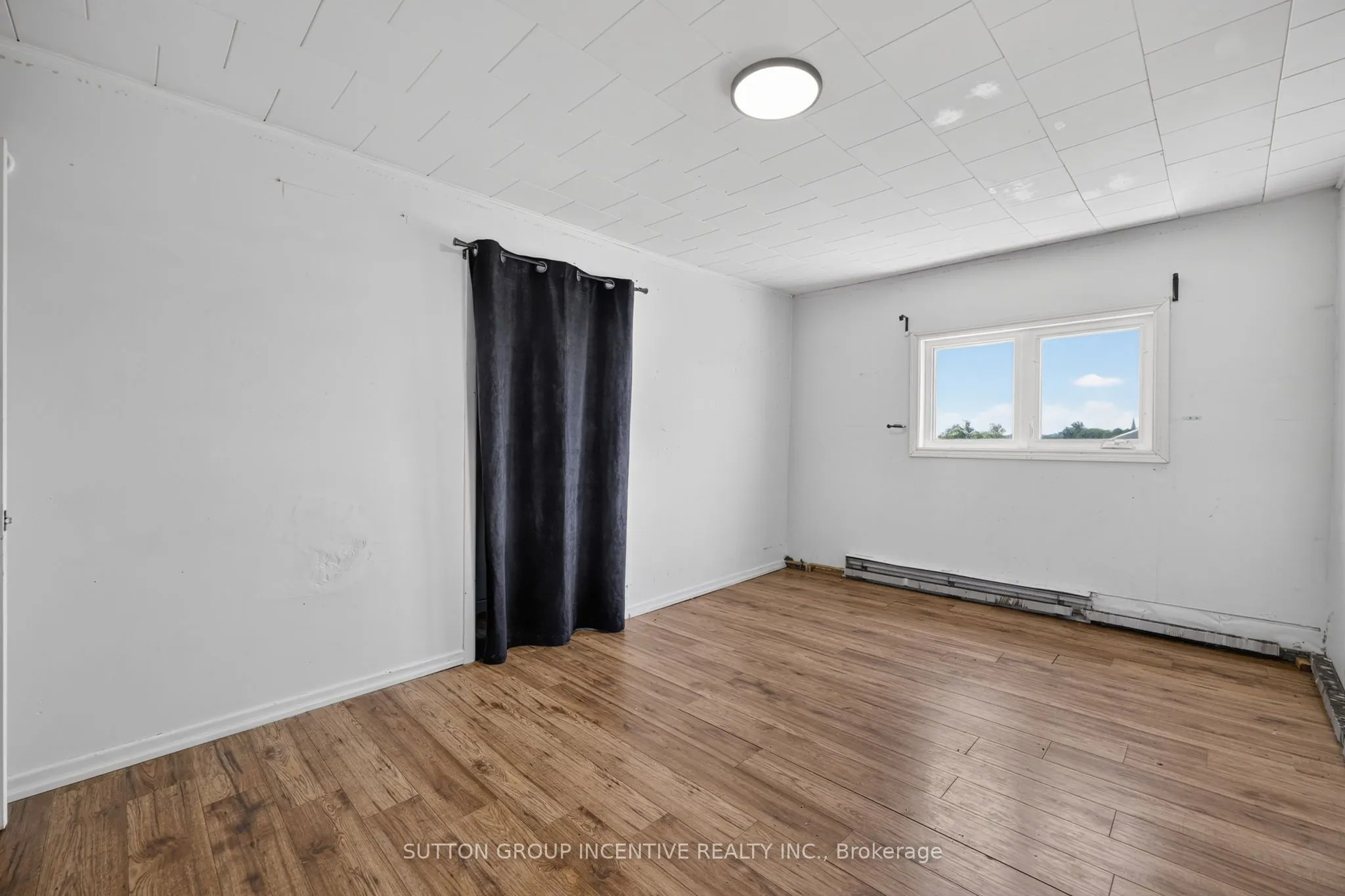 160 Lafontaine Road W