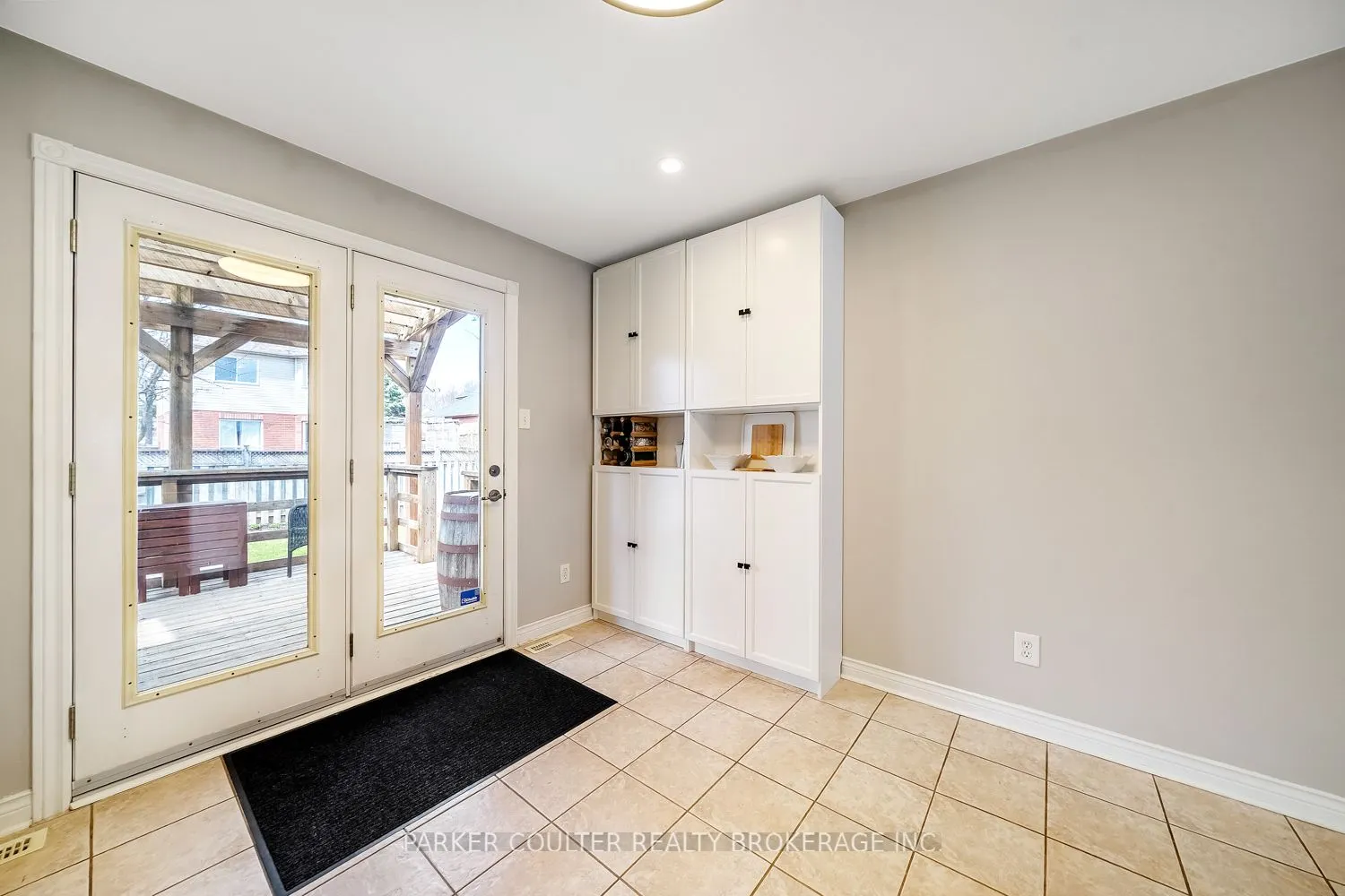 216 Mapleton Avenue
