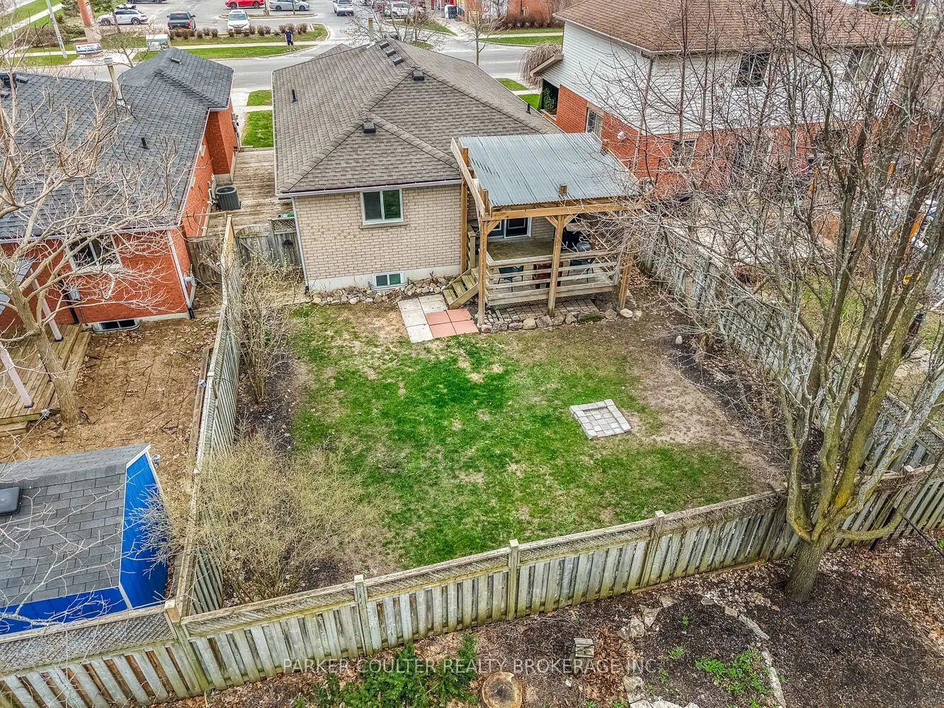 216 Mapleton Avenue