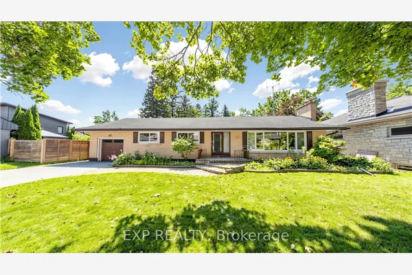43 Amelia Street S