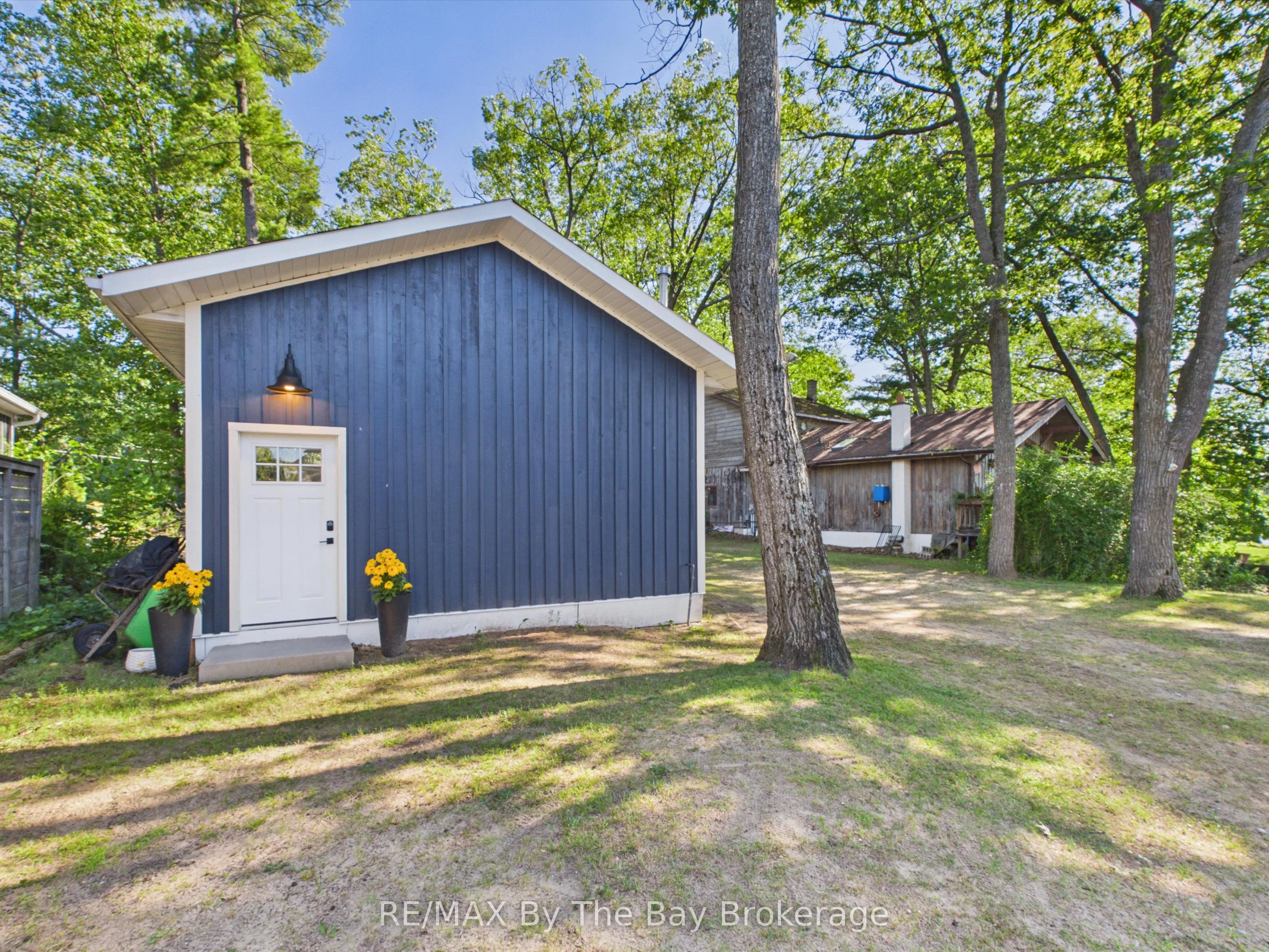 2056 River Road W
