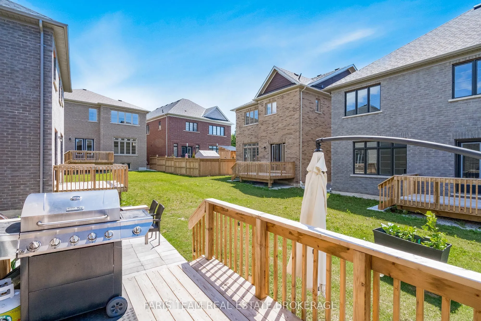 24 Sassafras Road