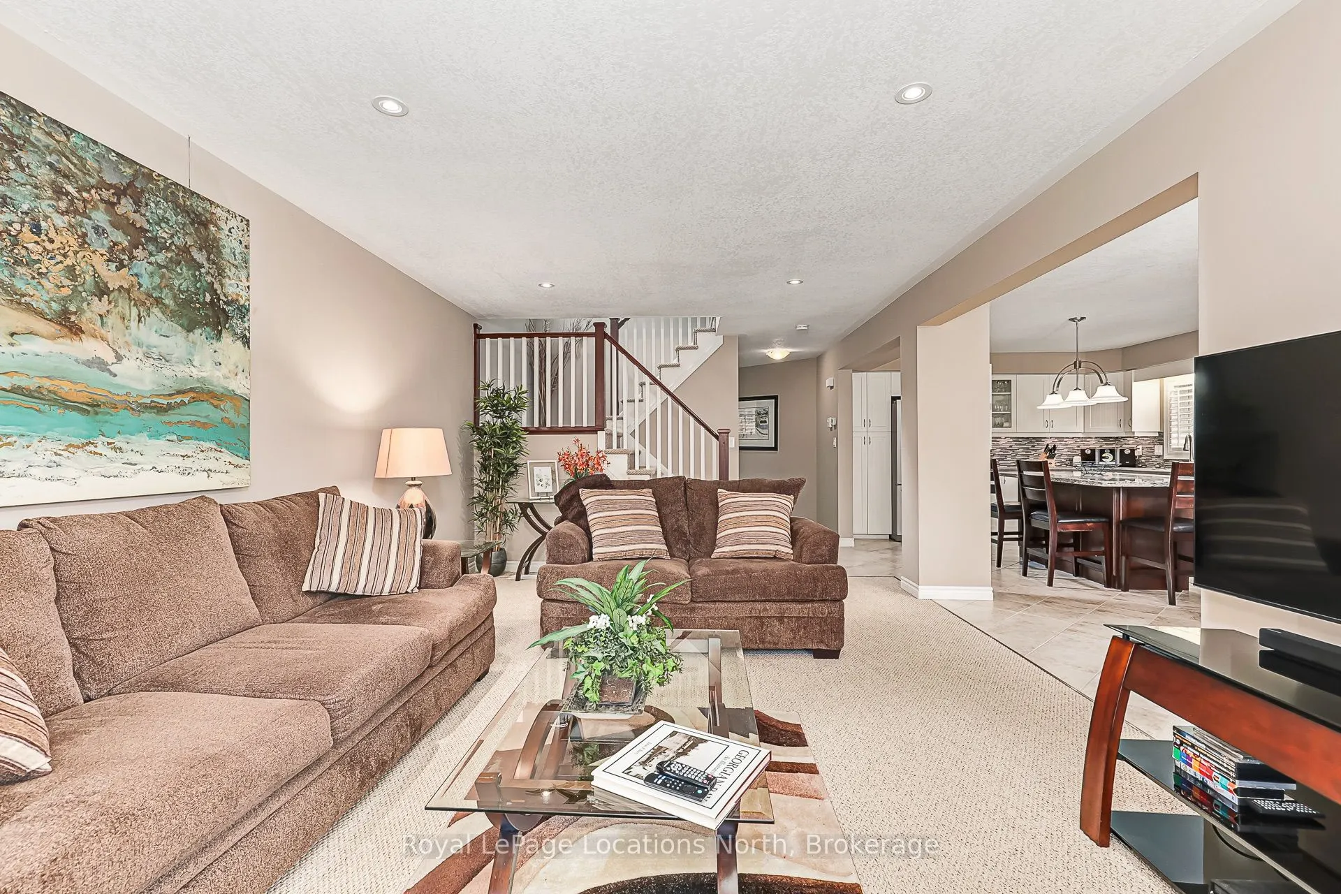 7 Kayla Crescent