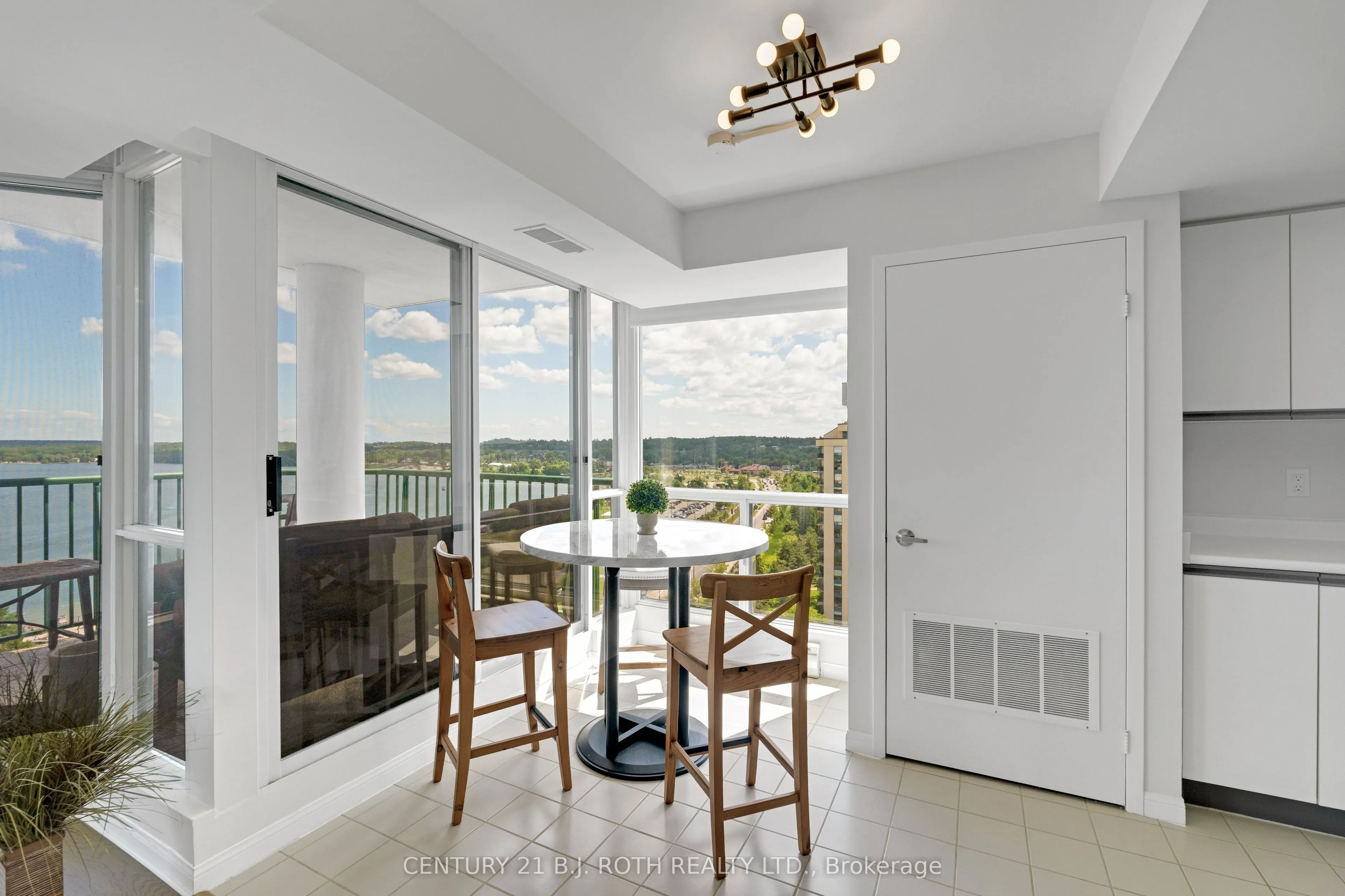 65 Ellen Street #1104