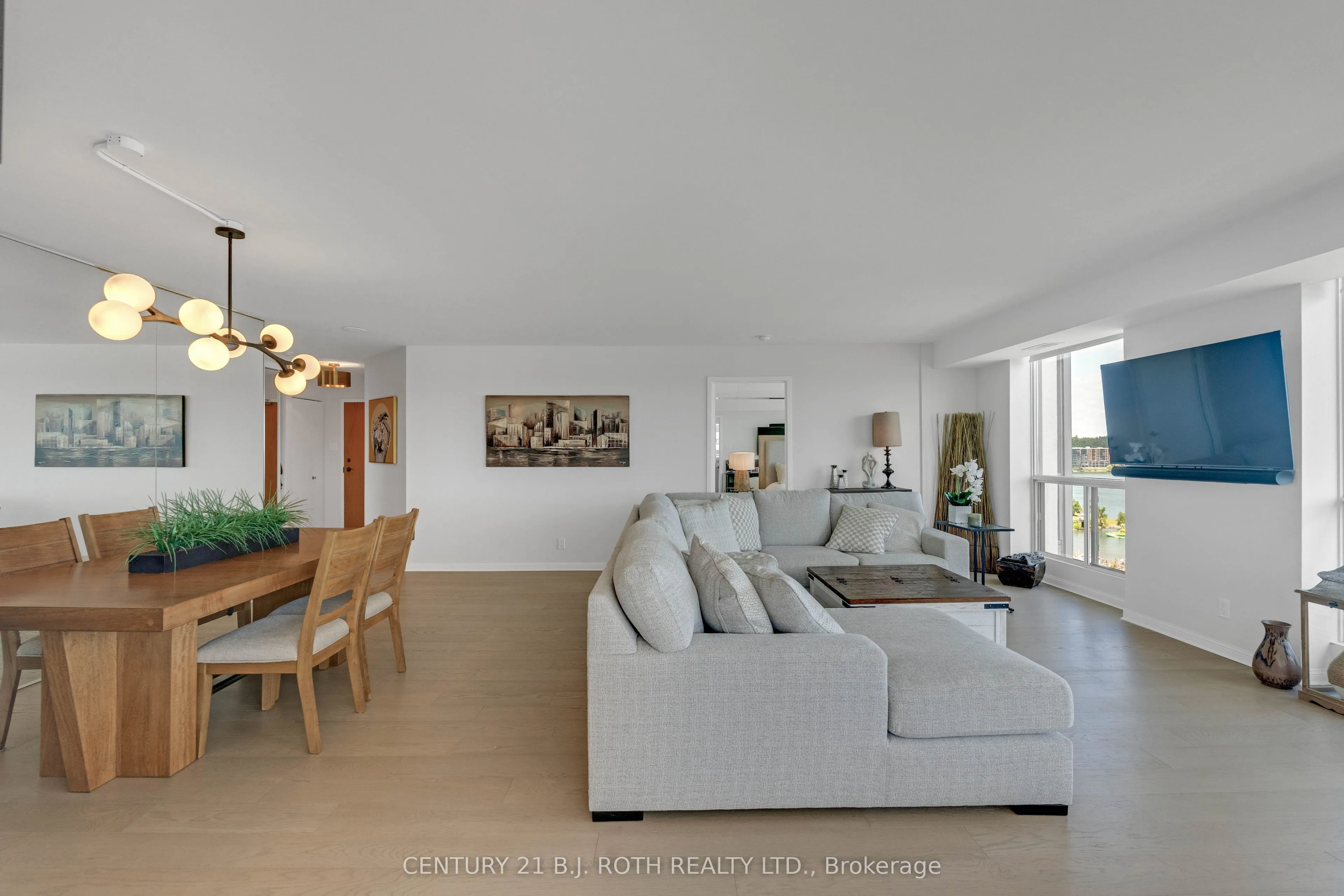 65 Ellen Street #1104