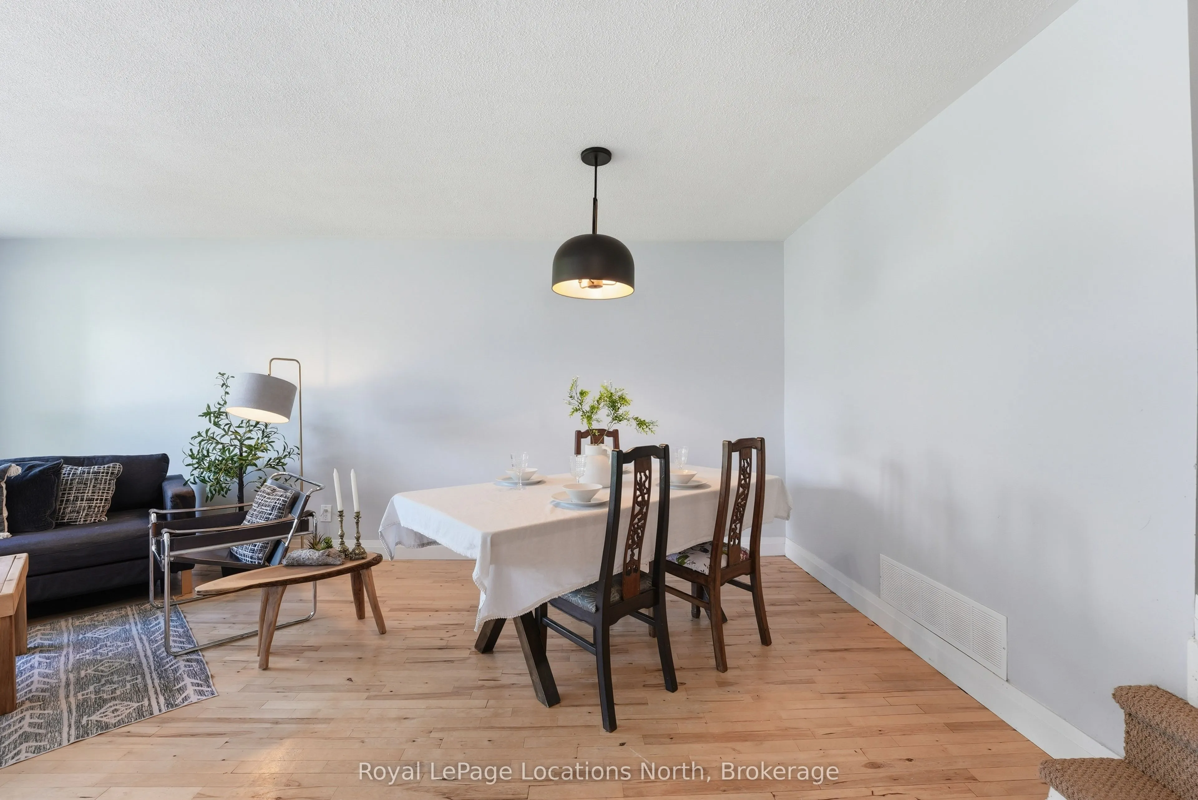 32 Courtice Crescent